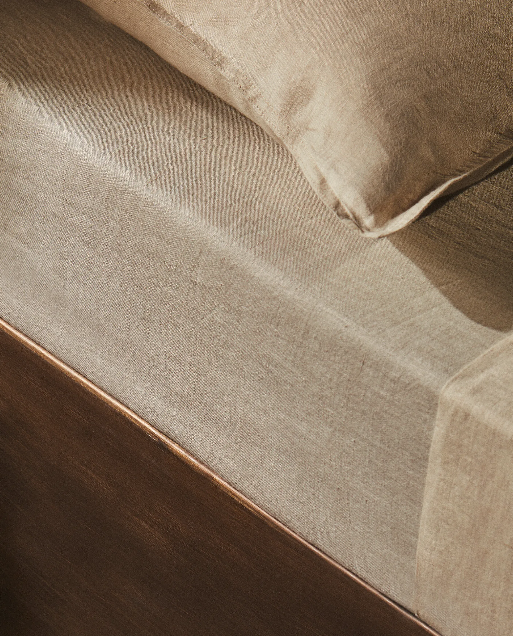 ZARA Home (160 Gsm) Washed Linen Fitted Sheet