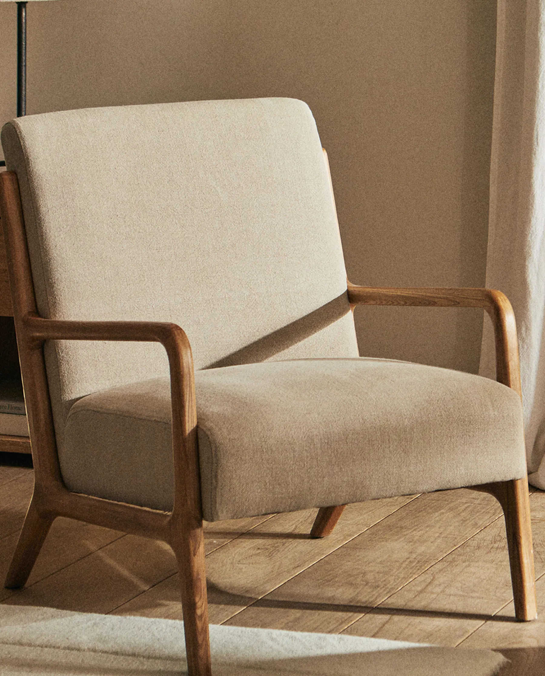 ZARA Home Ash Wood And Linen Armchair