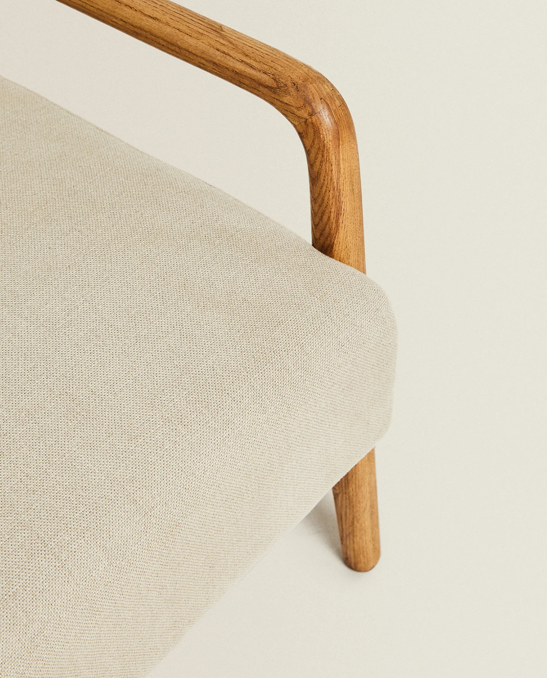 ZARA Home Ash Wood And Linen Armchair