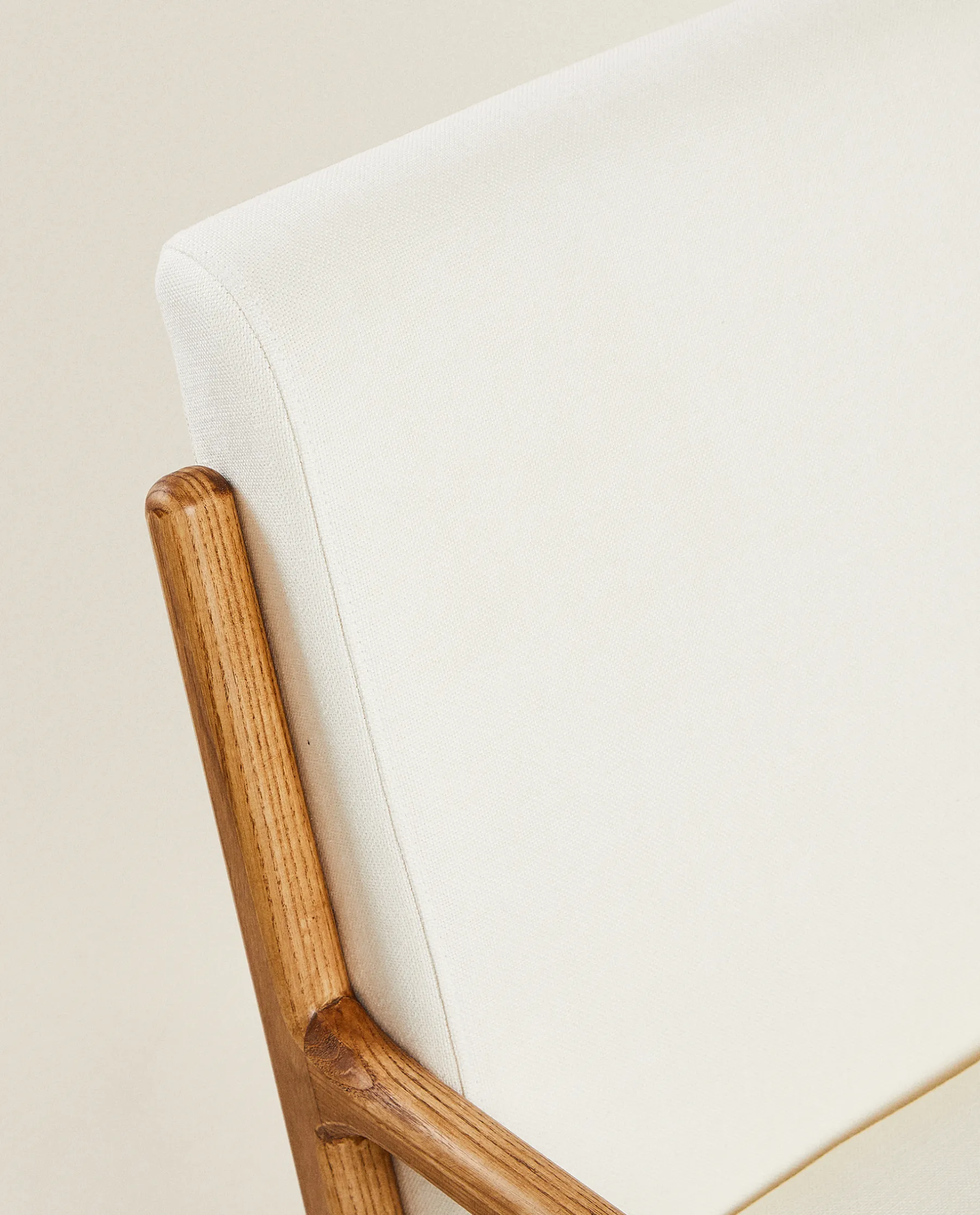 ZARA Home Ash Wood And Linen Armchair