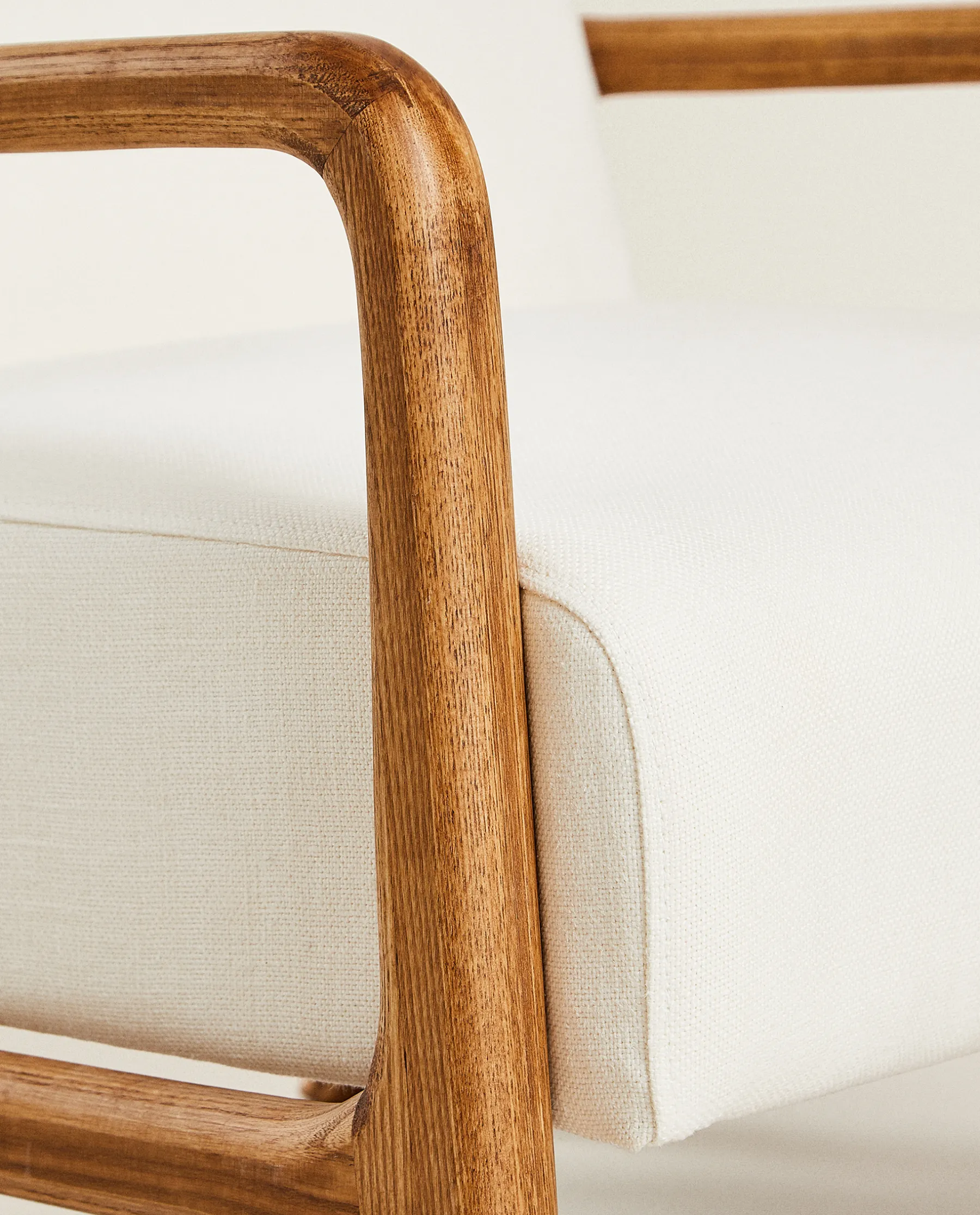 ZARA Home Ash Wood And Linen Armchair