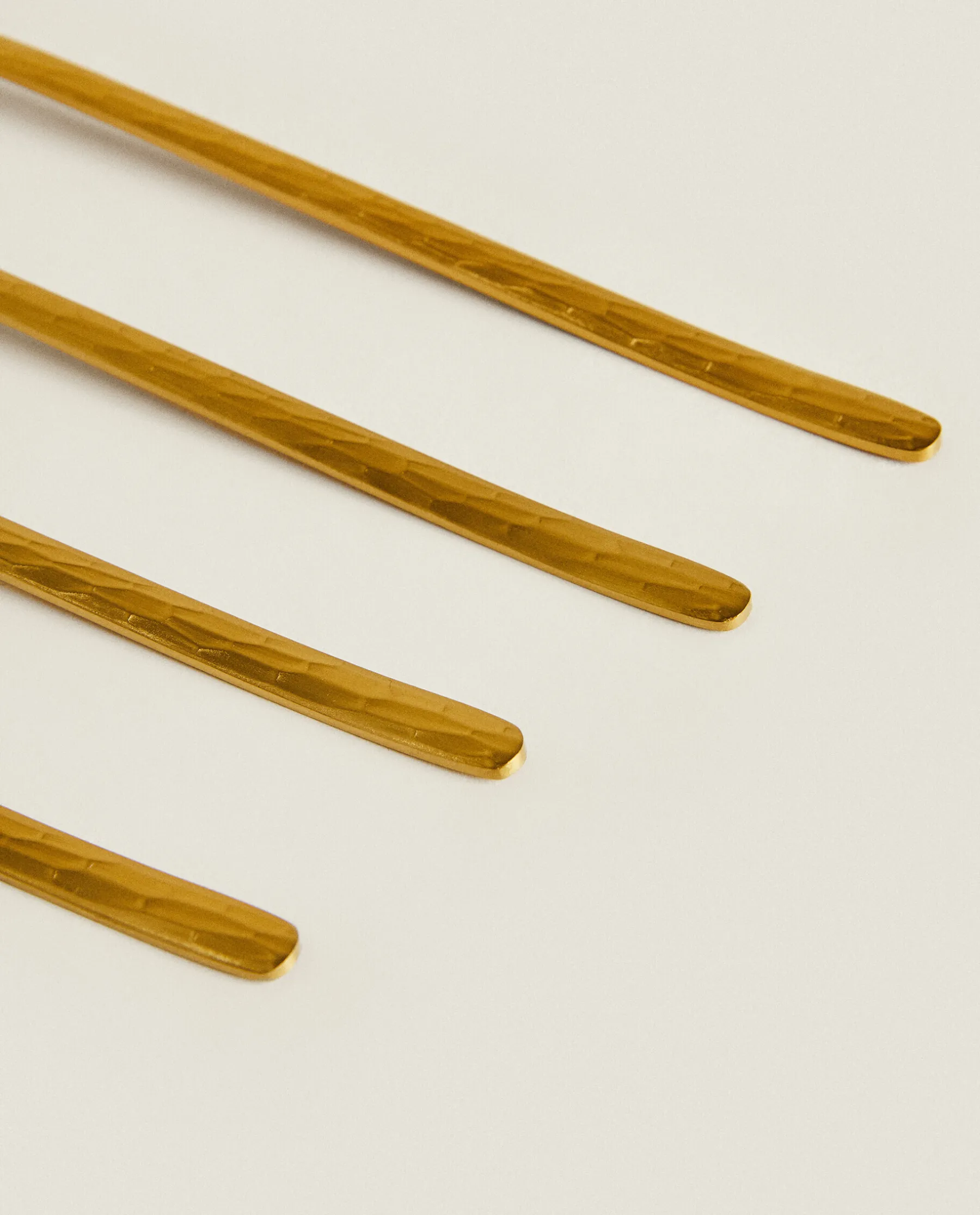 ZARA Home Box Of 4 Spoons With Hammered Handle