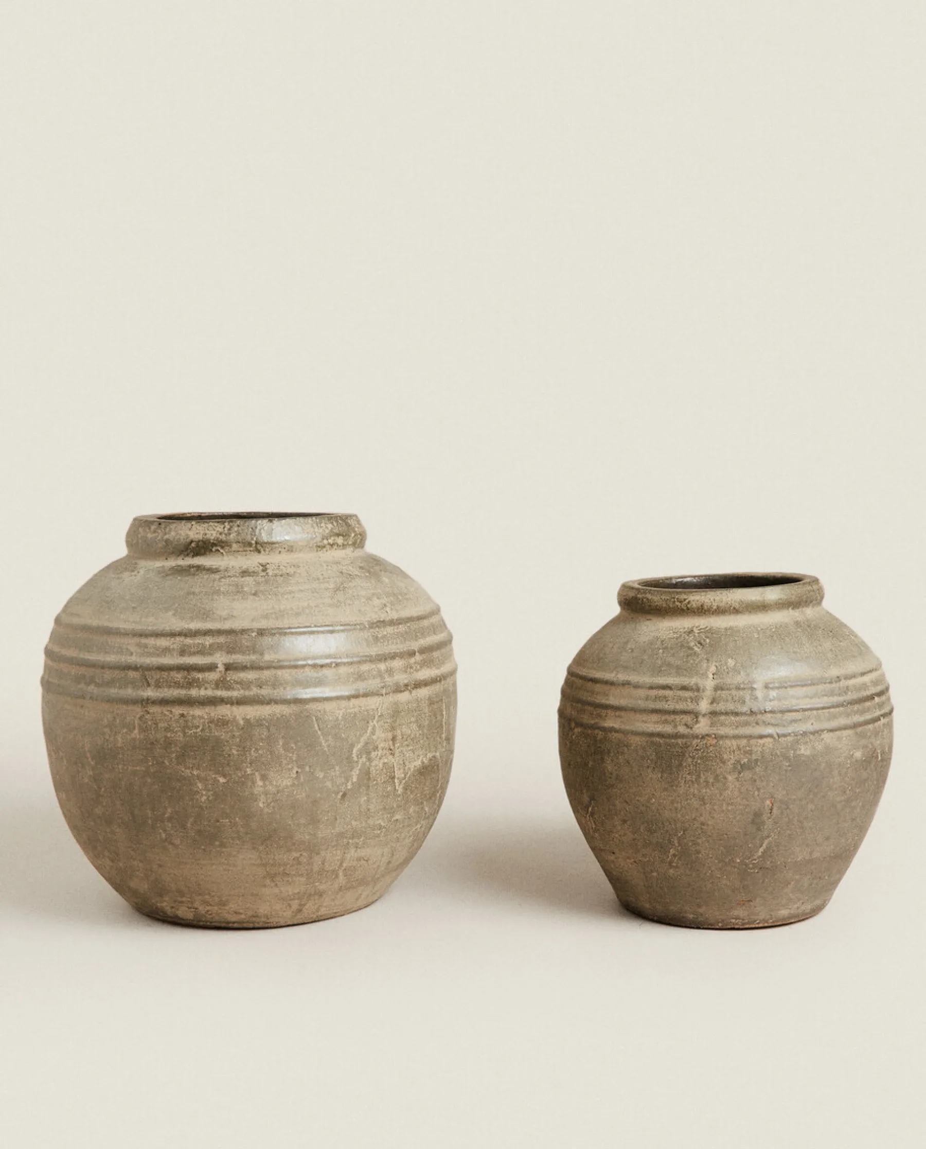 ZARA Home Ceramic Vase With Lines