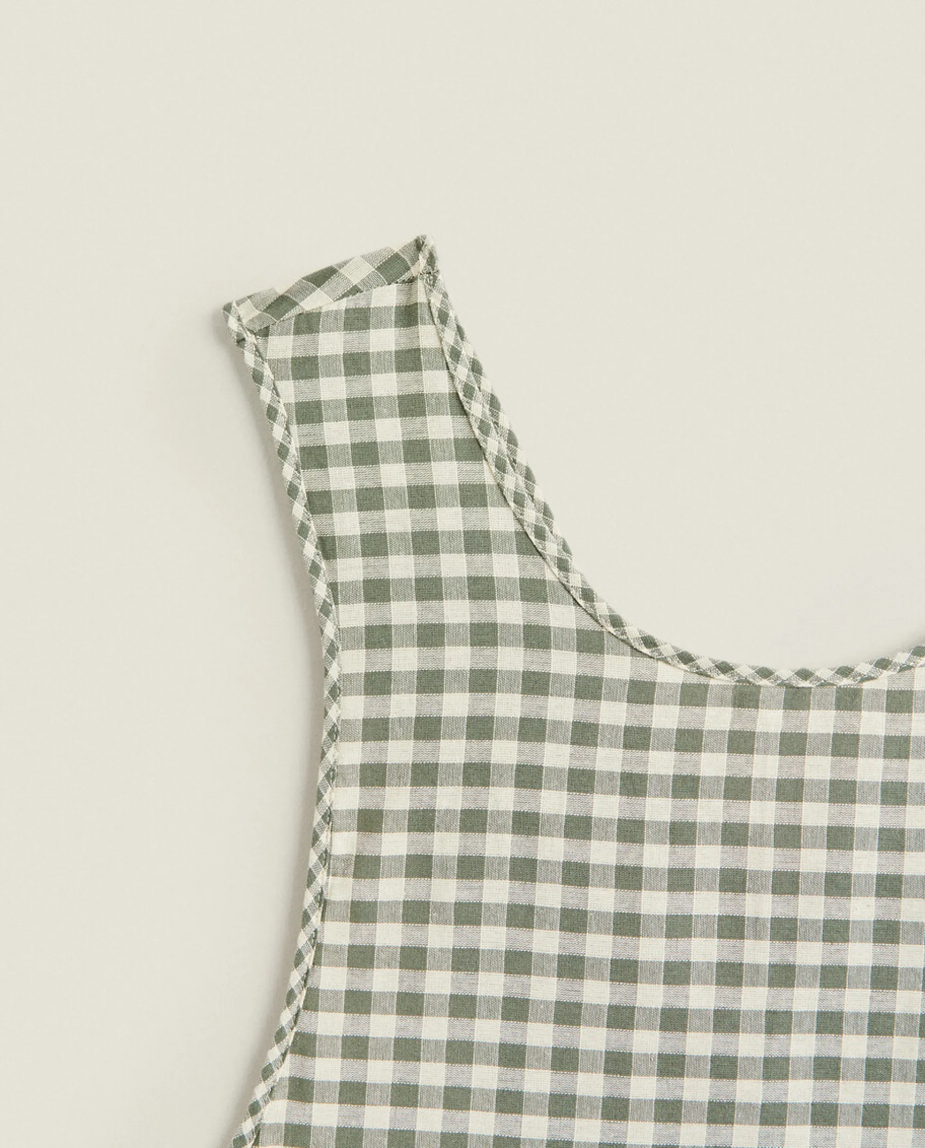 ZARA Home Check Apron With Ruffles