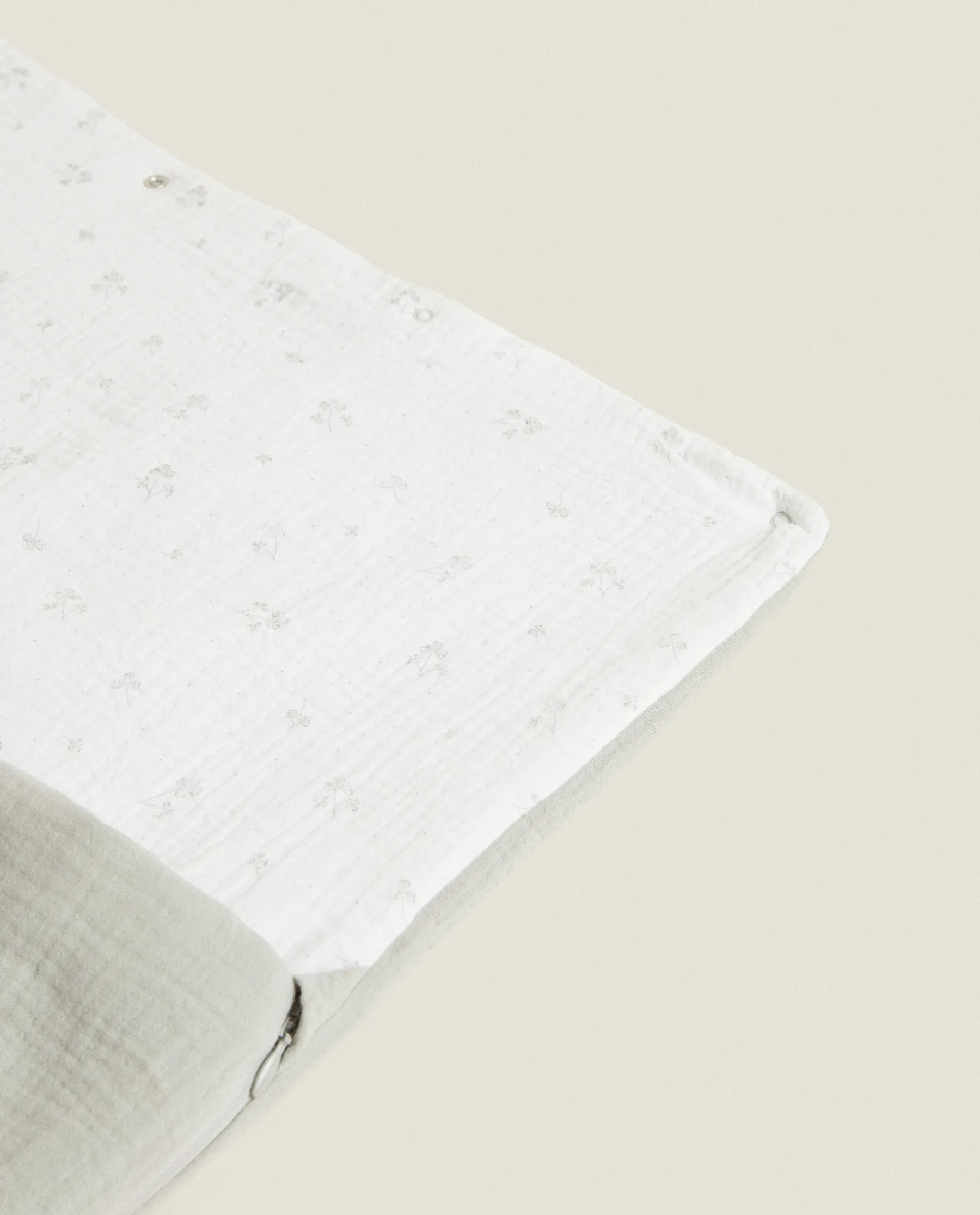 ZARA Home Chiffon Clover Carrycot Baby Wrap