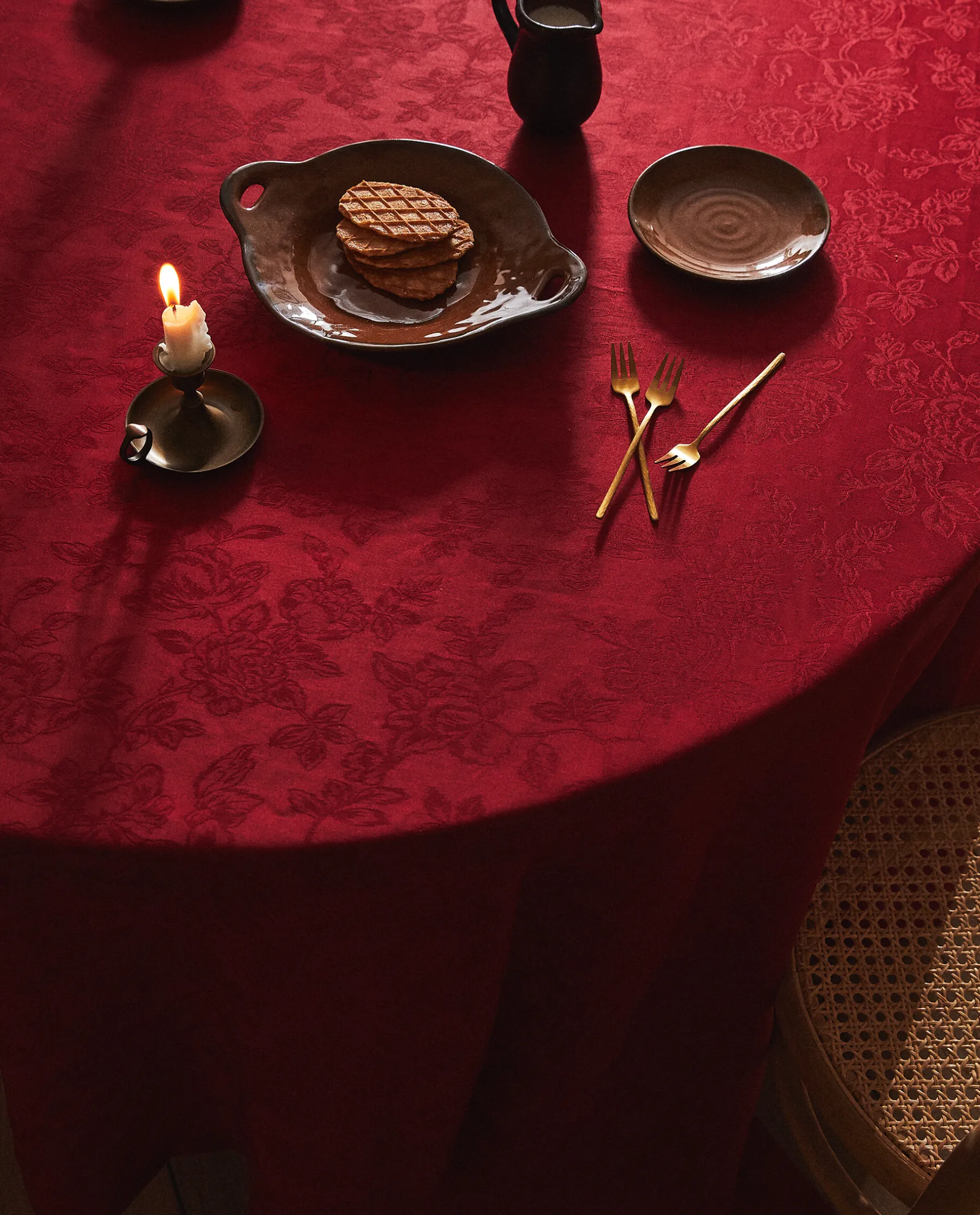 ZARA Home Christmas Floral Jacquard Tablecloth