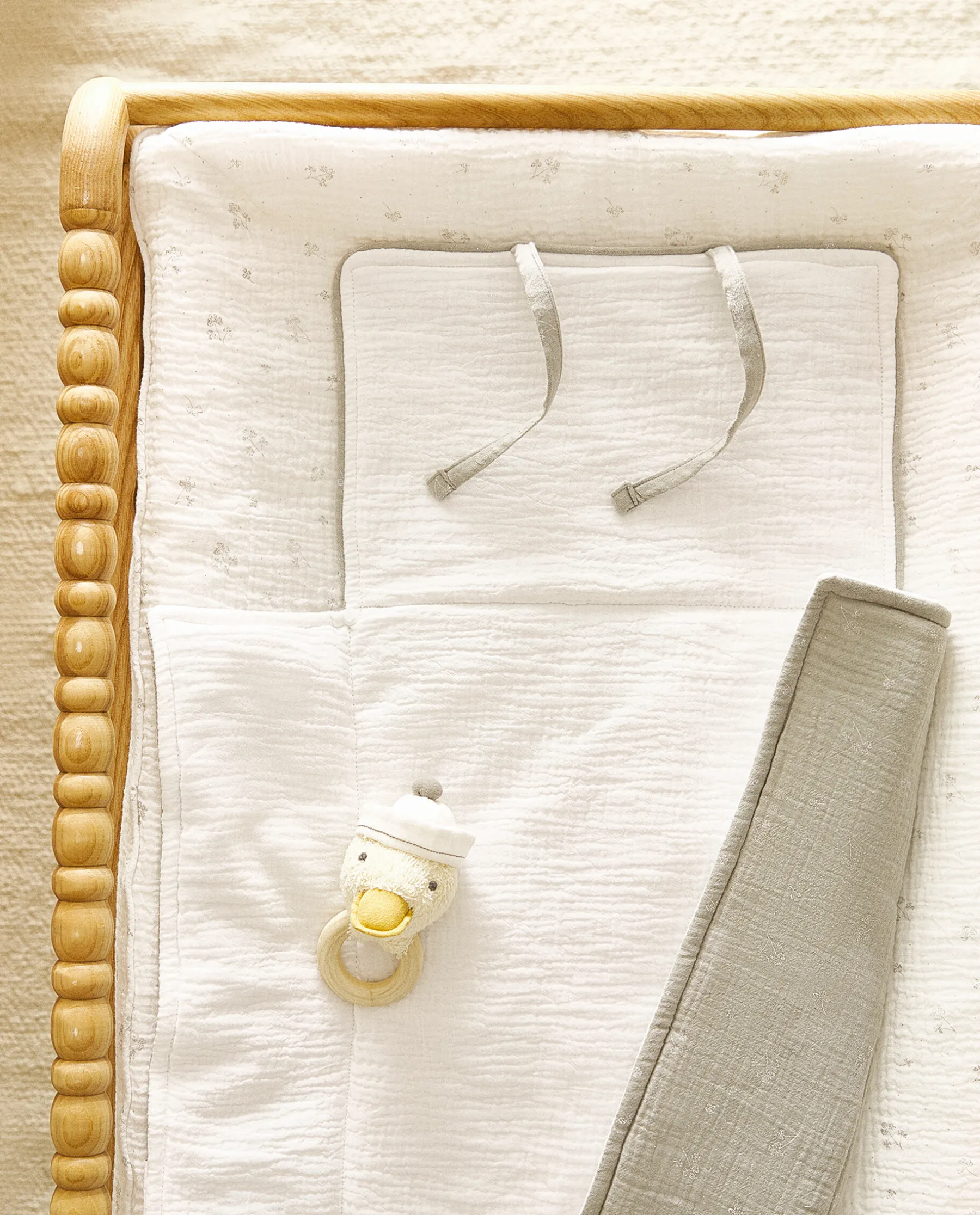 ZARA Home Clover Cotton Muslin Changing Mat