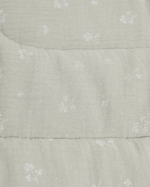 ZARA Home Clover Print Play Rug