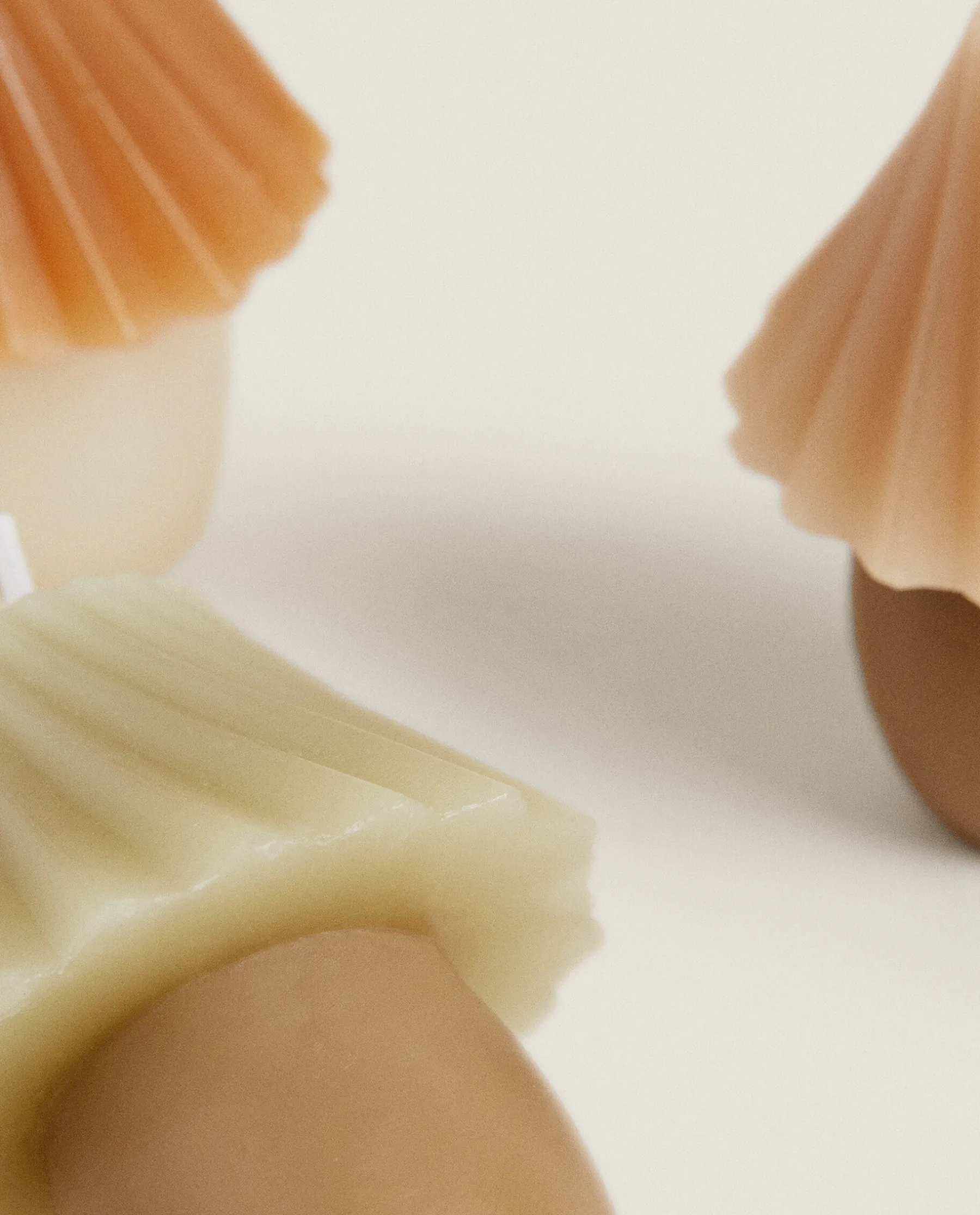 ZARA Home Colored Candles (Pack Of 3)