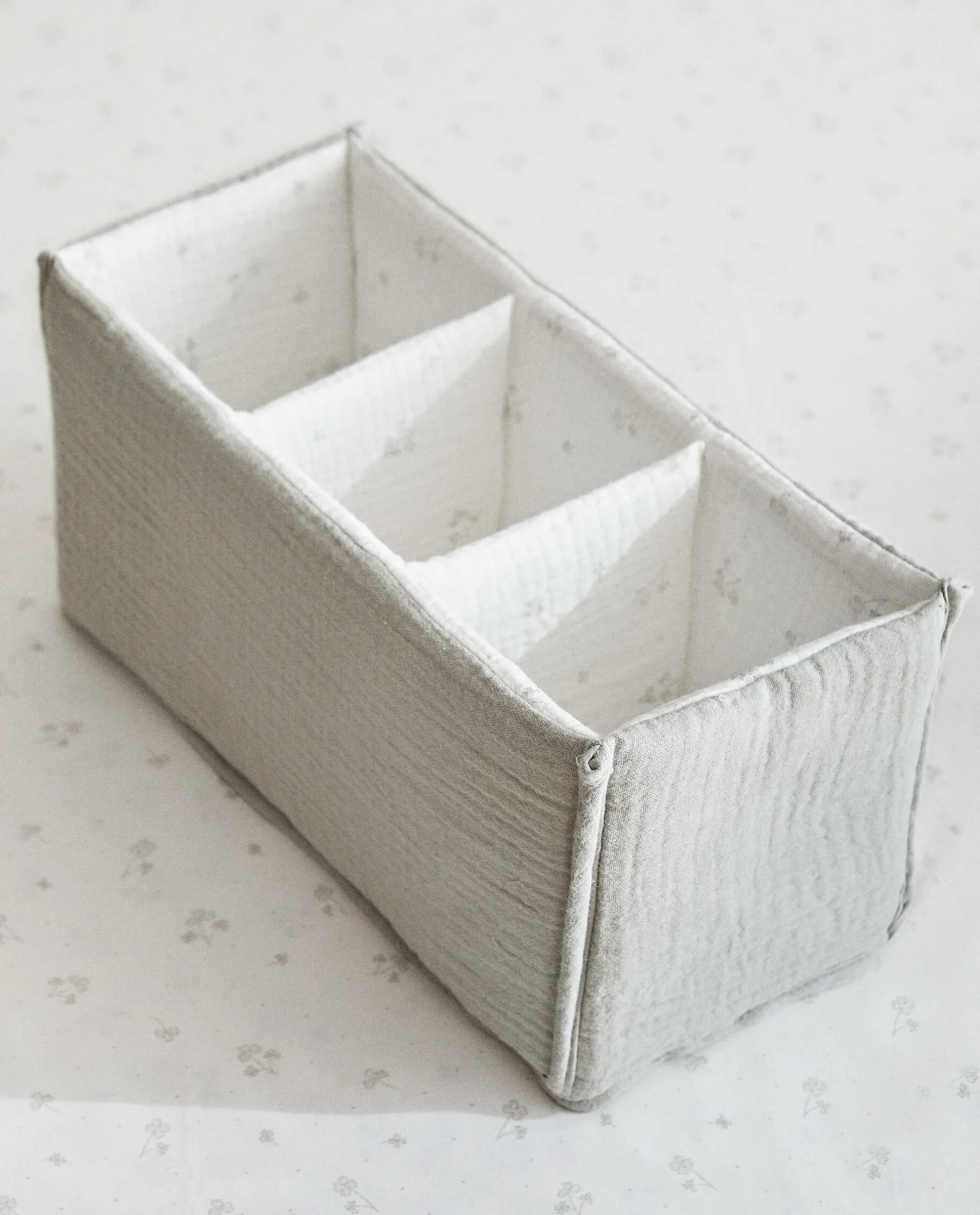 ZARA Home Cotton Clover Organizer