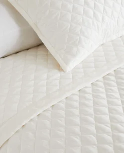 ZARA Home Diamond-Pattern Quilt