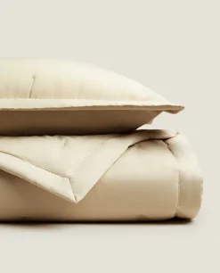 ZARA Home Dotted Quilt
