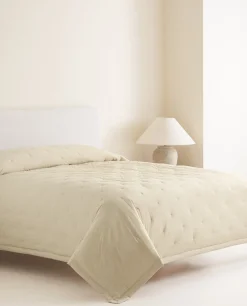 ZARA Home Dotted Quilt