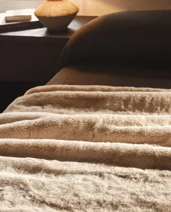 ZARA Home Double-Textured Faux Fur Blanket