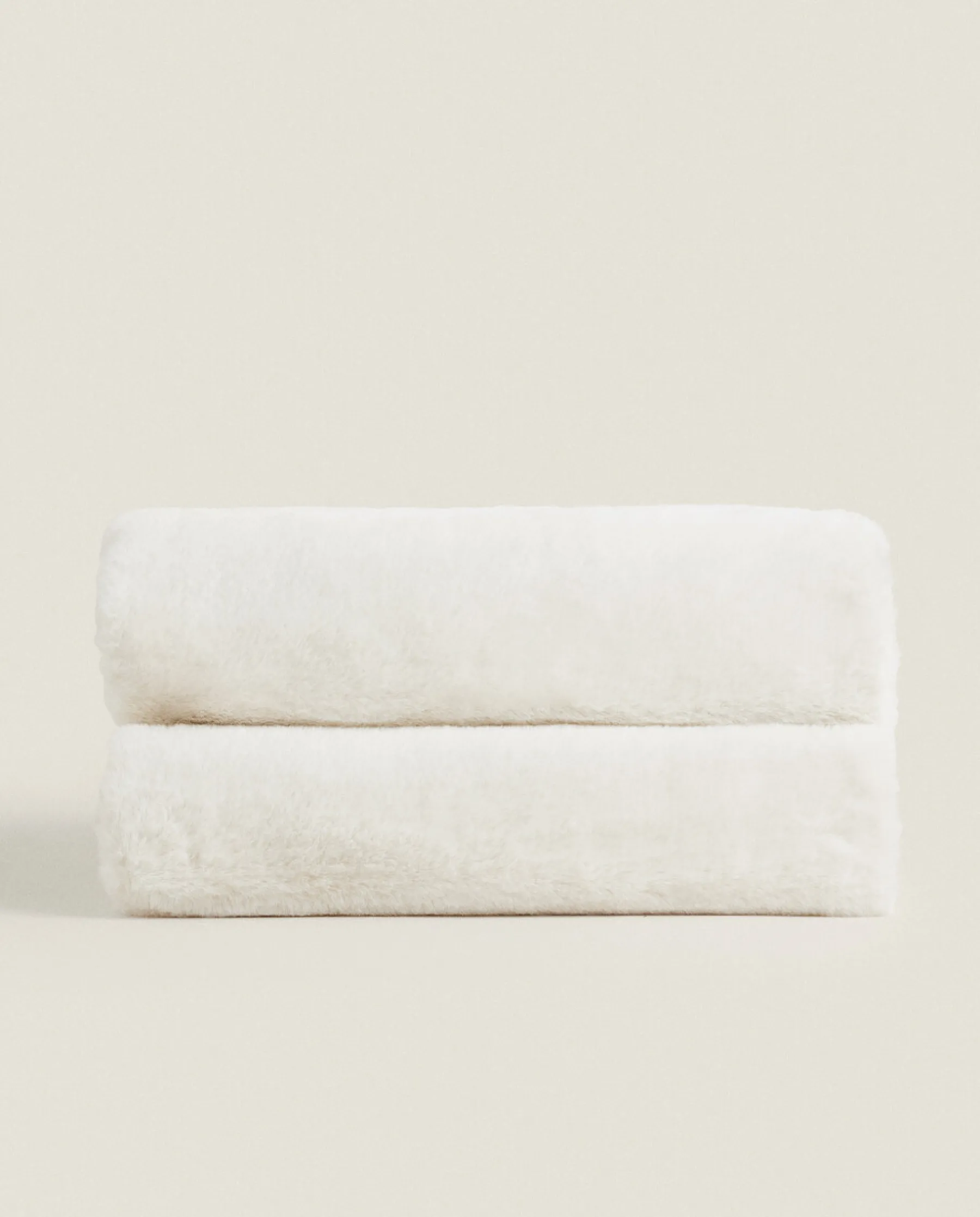 ZARA Home Double-Textured Faux Fur Blanket