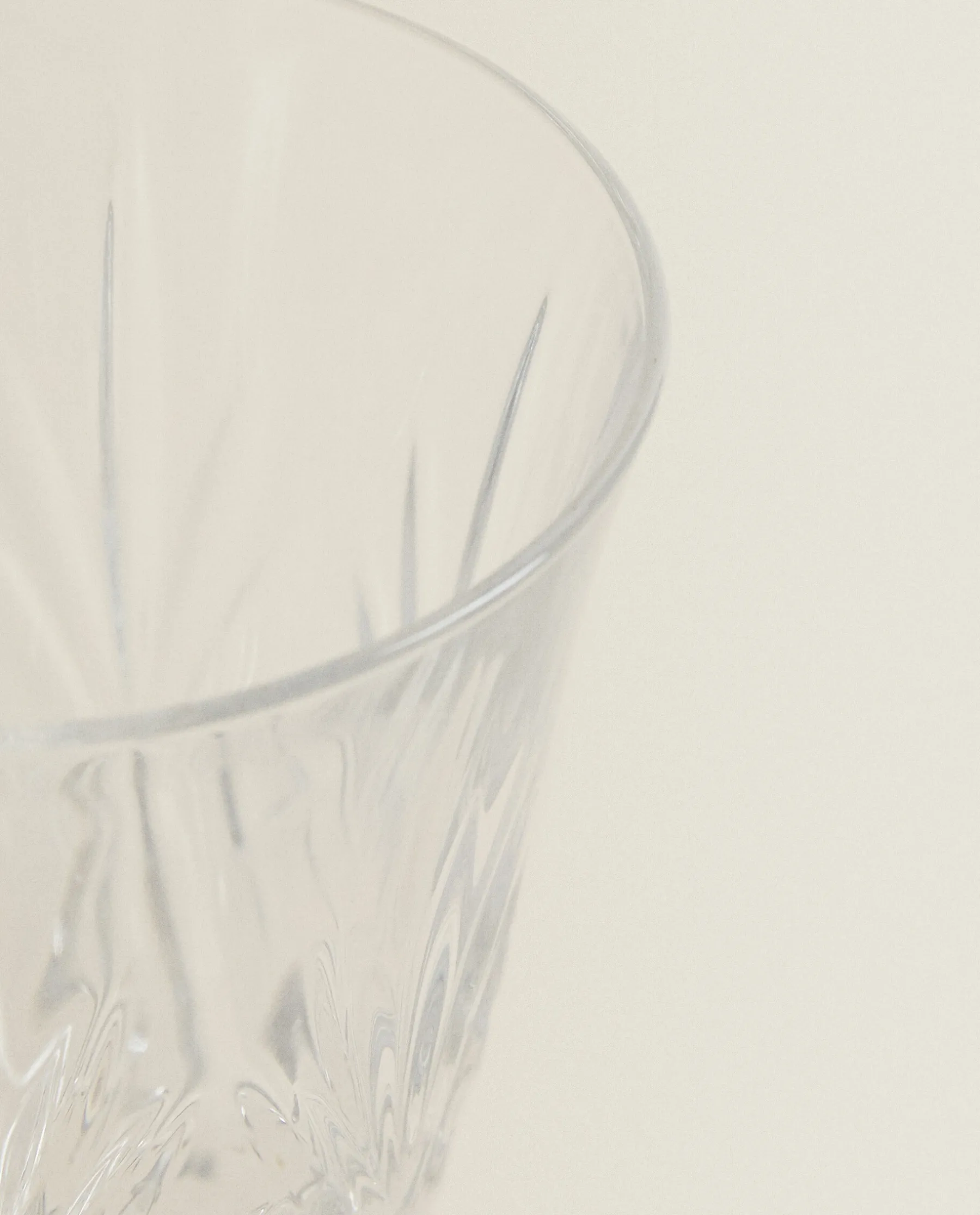 ZARA Home Engraved Crystalline Wine Glass