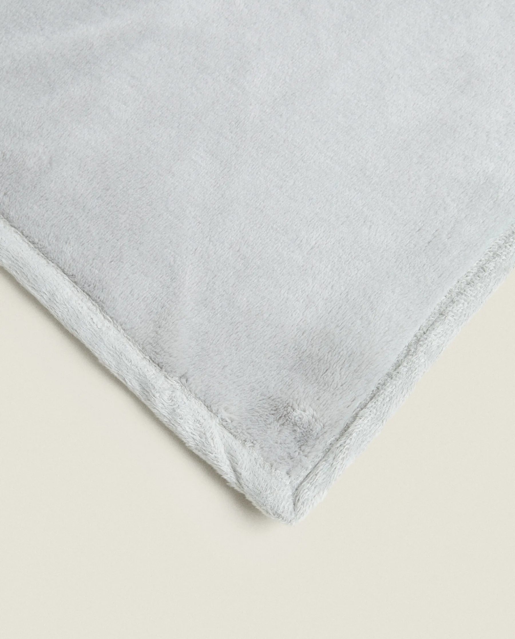 ZARA Home Faux Fur Blanket