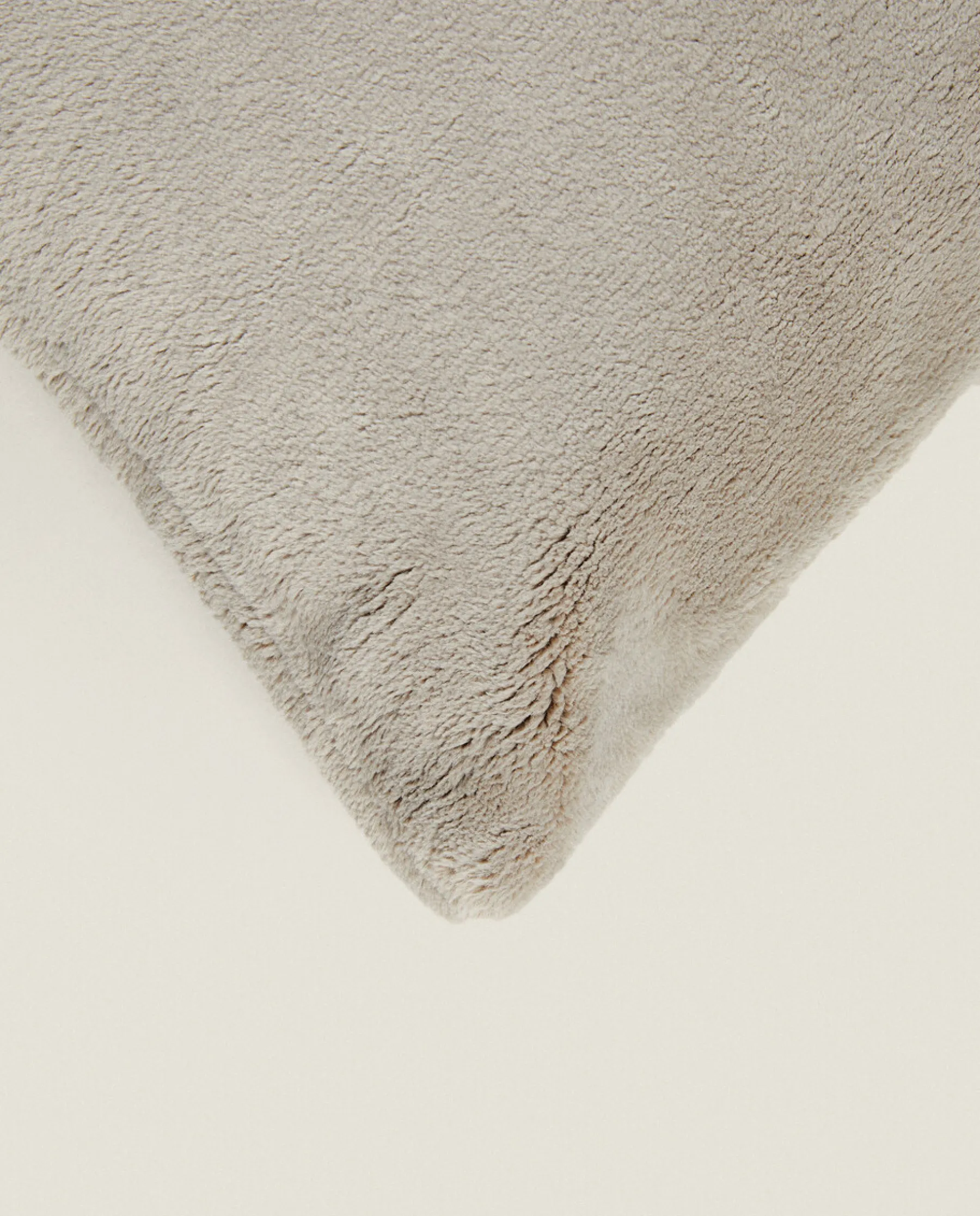 ZARA Home Fleece Throw Pillow Cover