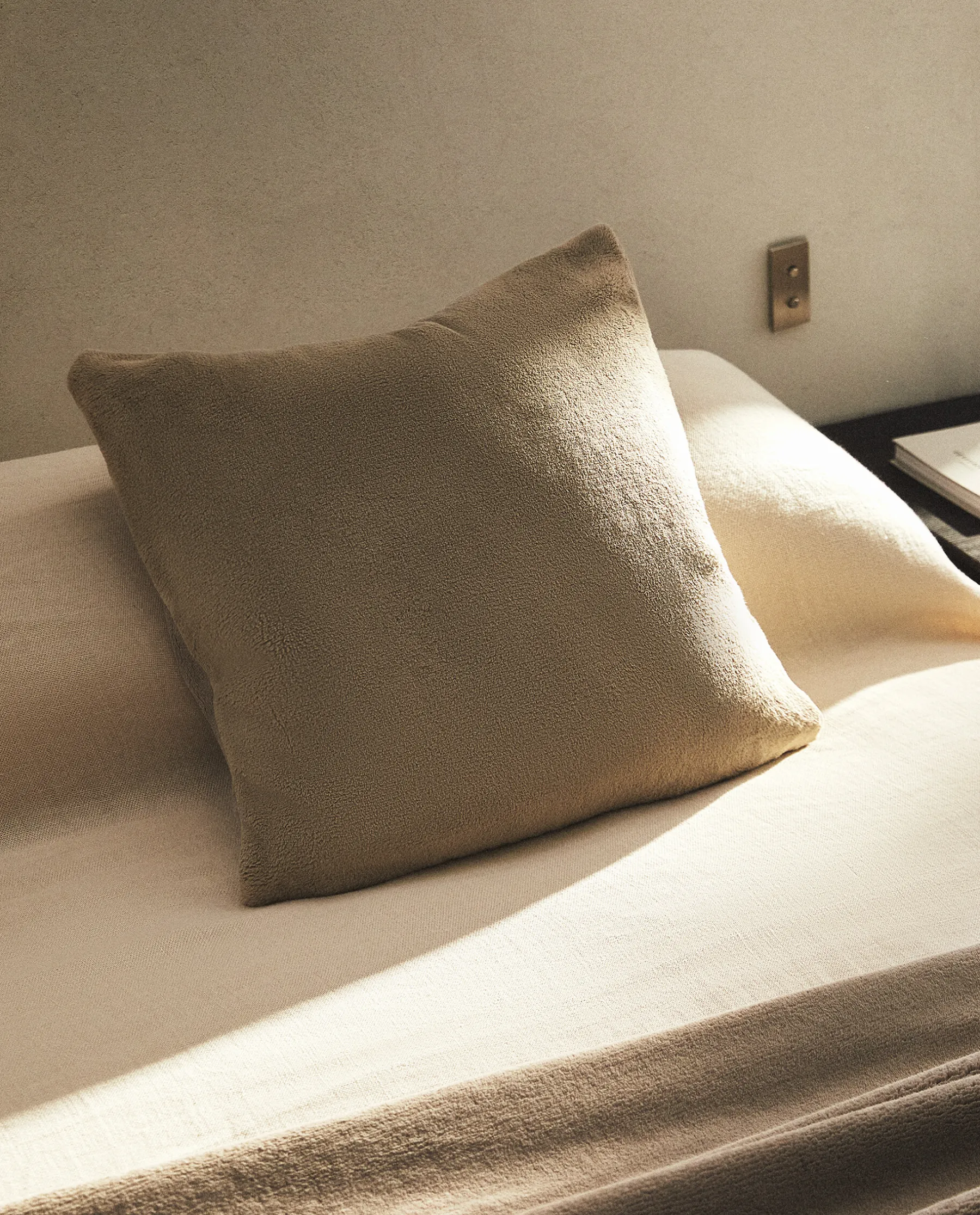 ZARA Home Fleece Throw Pillow Cover