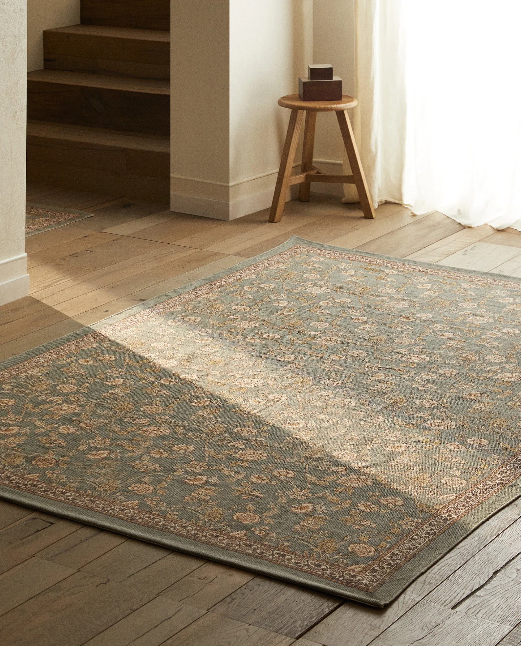 ZARA Home Floral Print Block Rug