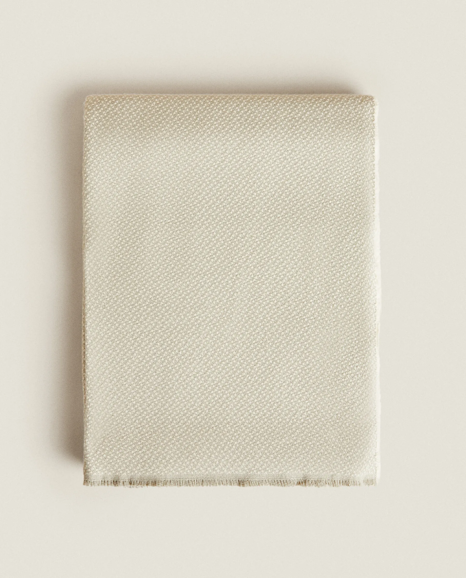 ZARA Home Fringed Acrylic Blanket