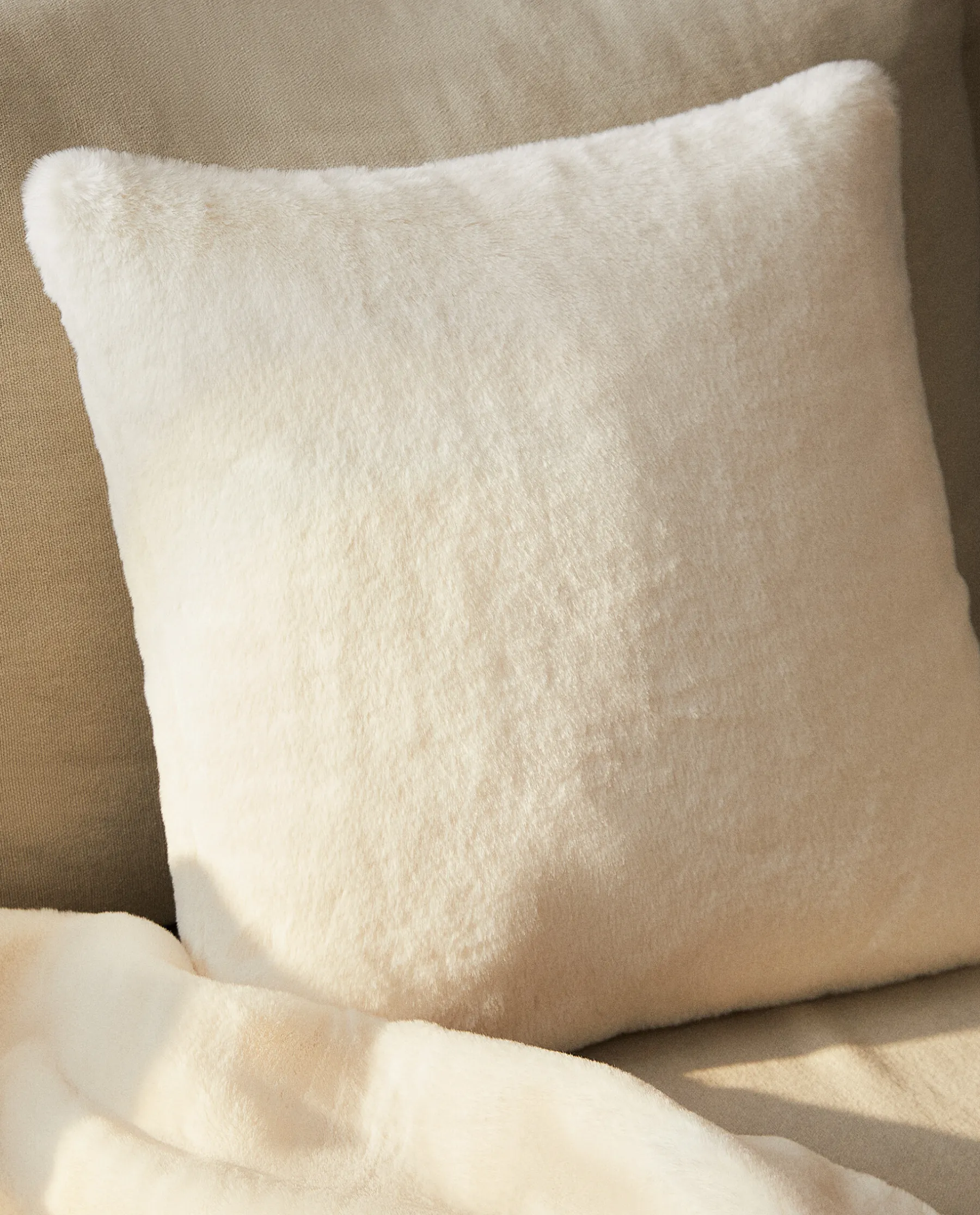 ZARA Home Fur (Faux) Throw Pillow Cover
