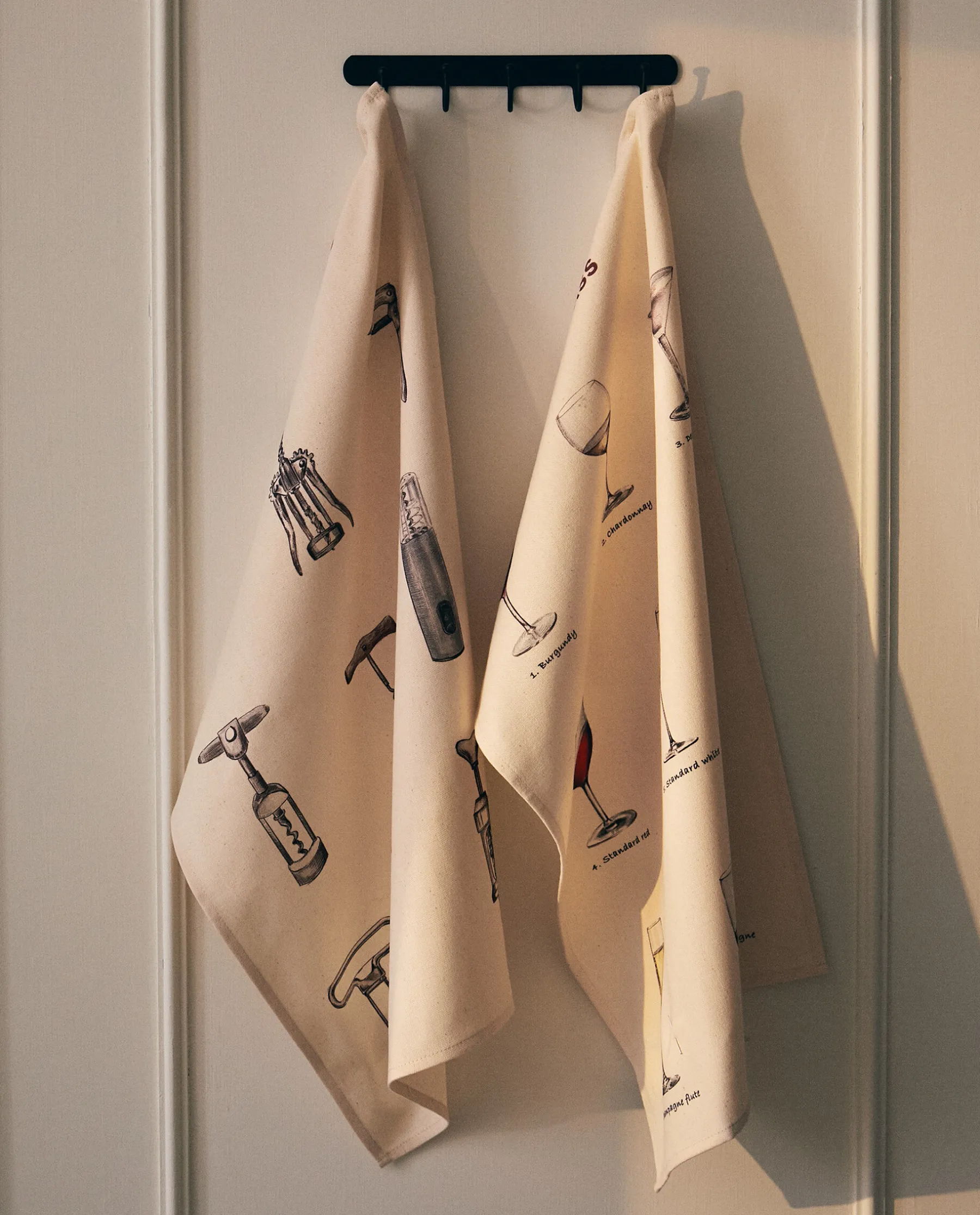 ZARA Home Glass Print Kitchen Towel (Pack Of 2)