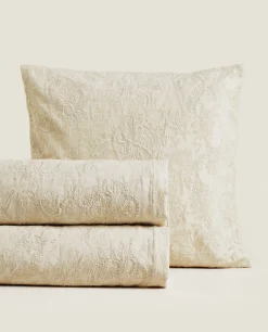 ZARA Home Jacquard Bedspread