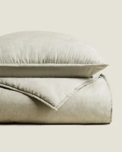ZARA Home Jacquard Quilt