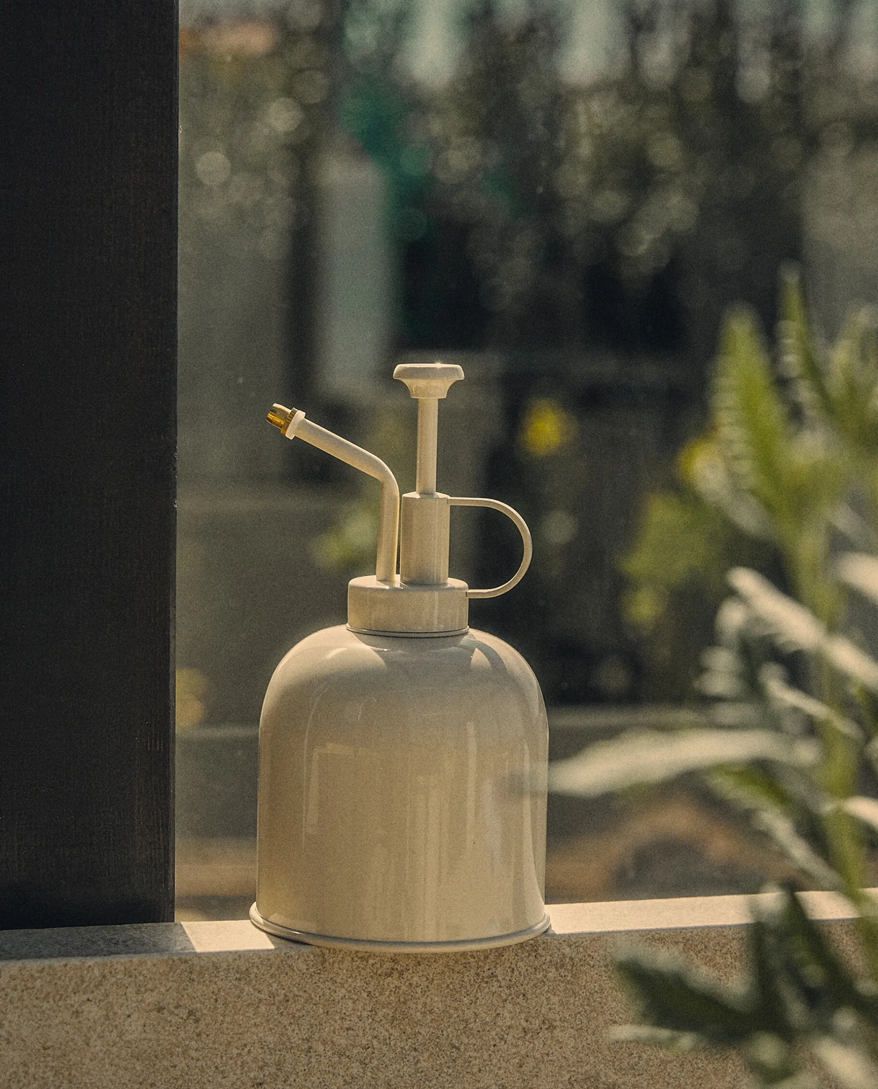 ZARA Home Lacquered Steel Sprayer