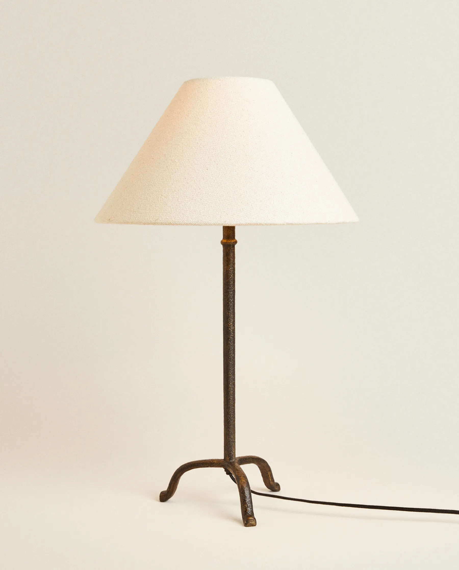 ZARA Home Lamp With Tripod Base