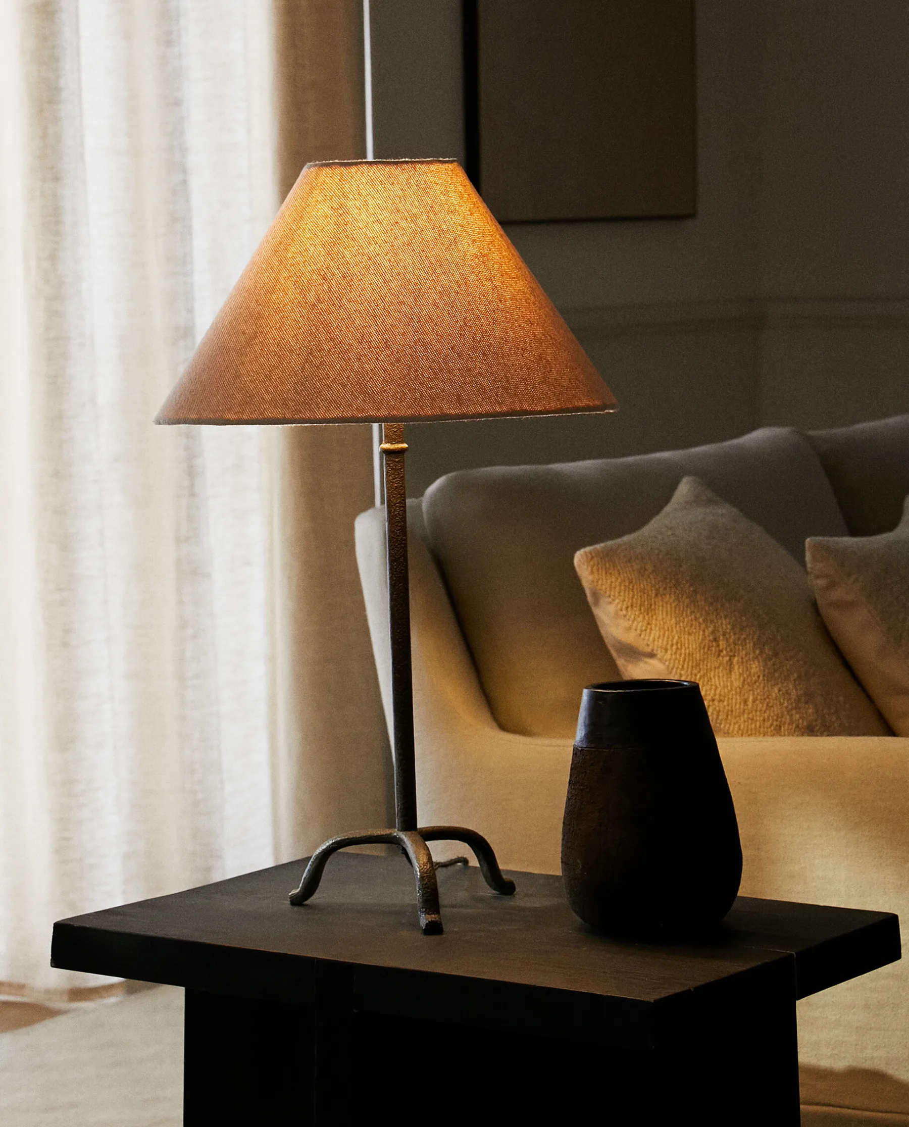 ZARA Home Lamp With Tripod Base