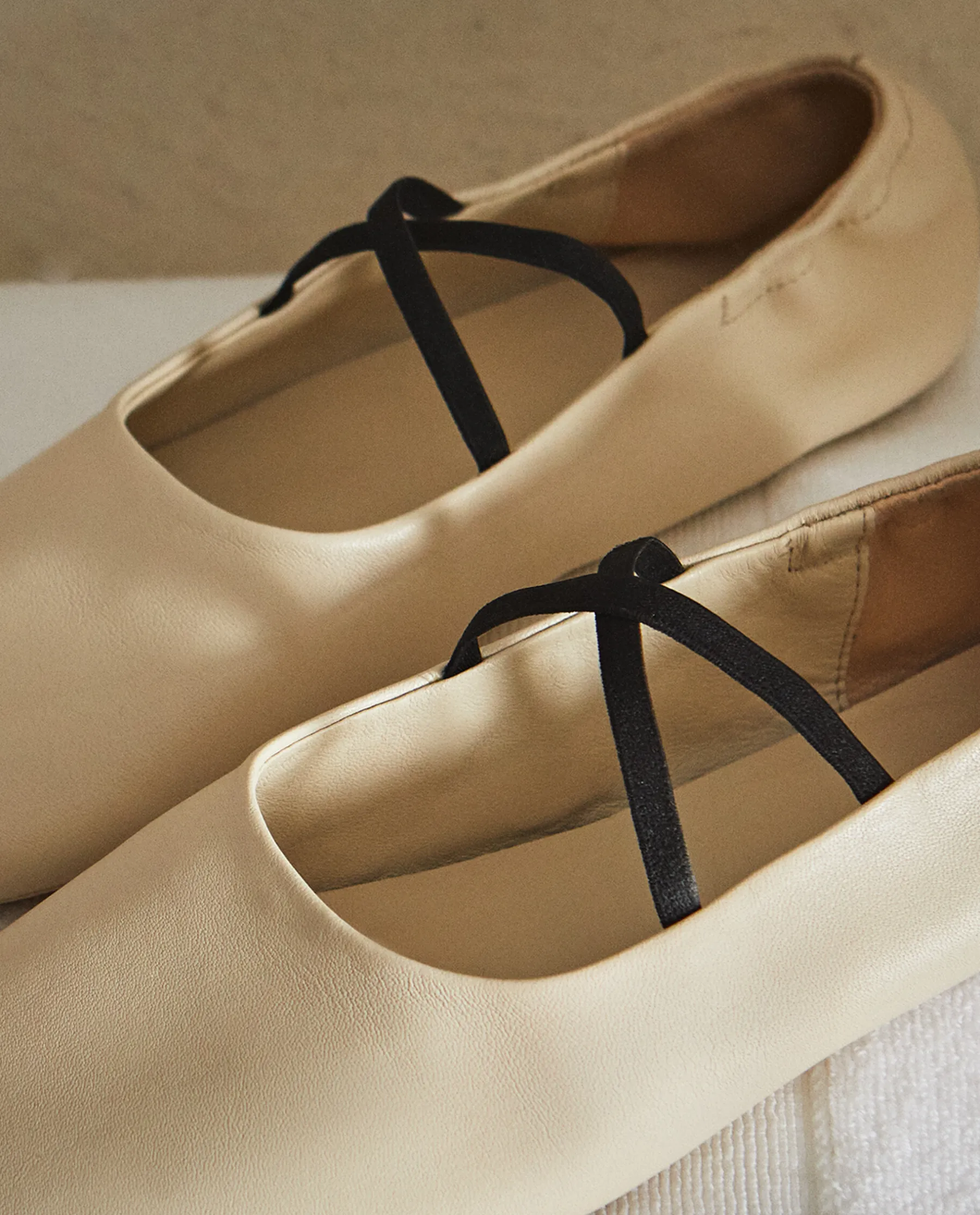 ZARA Home Leather Ballet Flats With A High Vamp