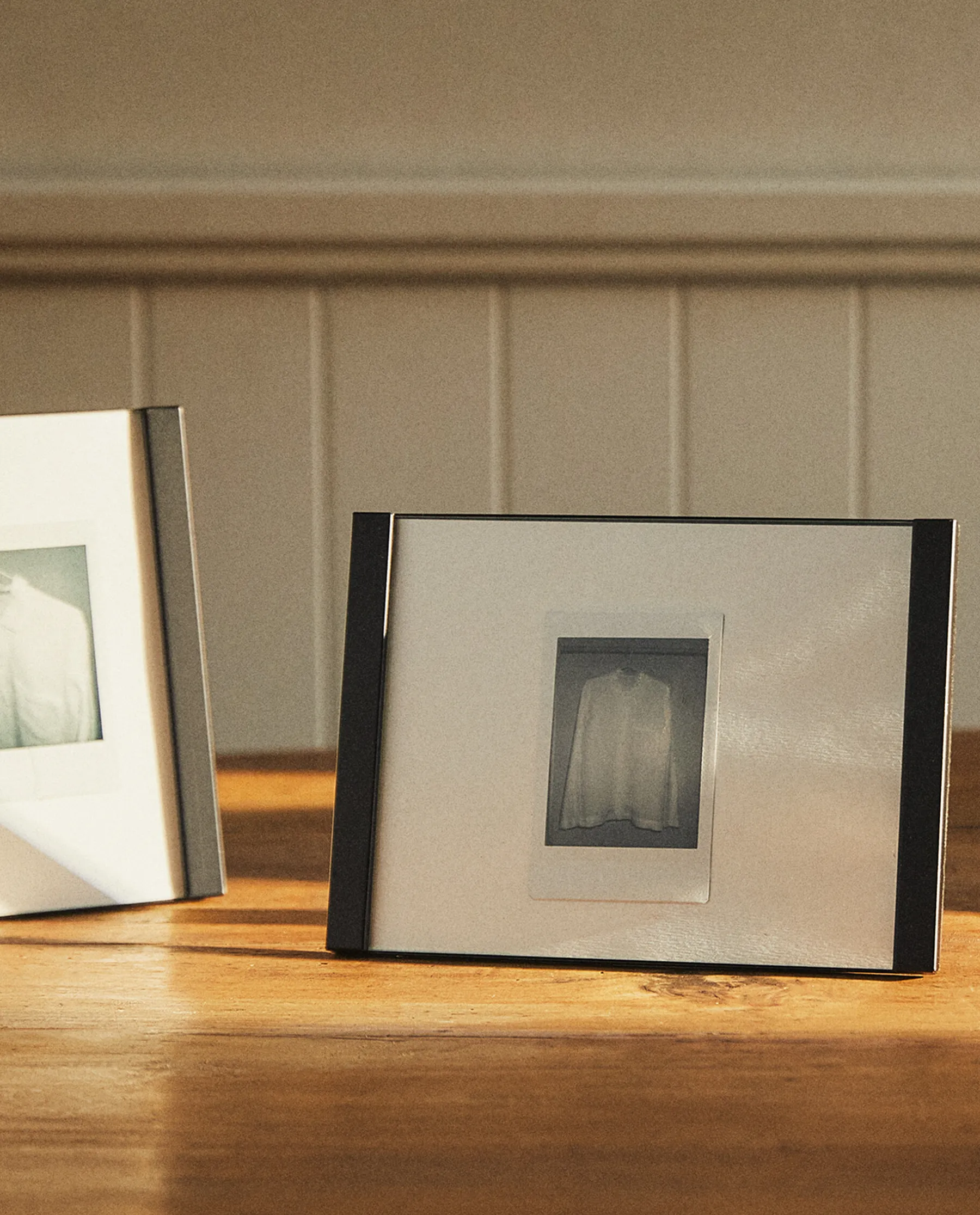 ZARA Home Metal Frame