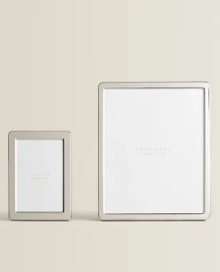 ZARA Home Metal Frame With Rounded Edges