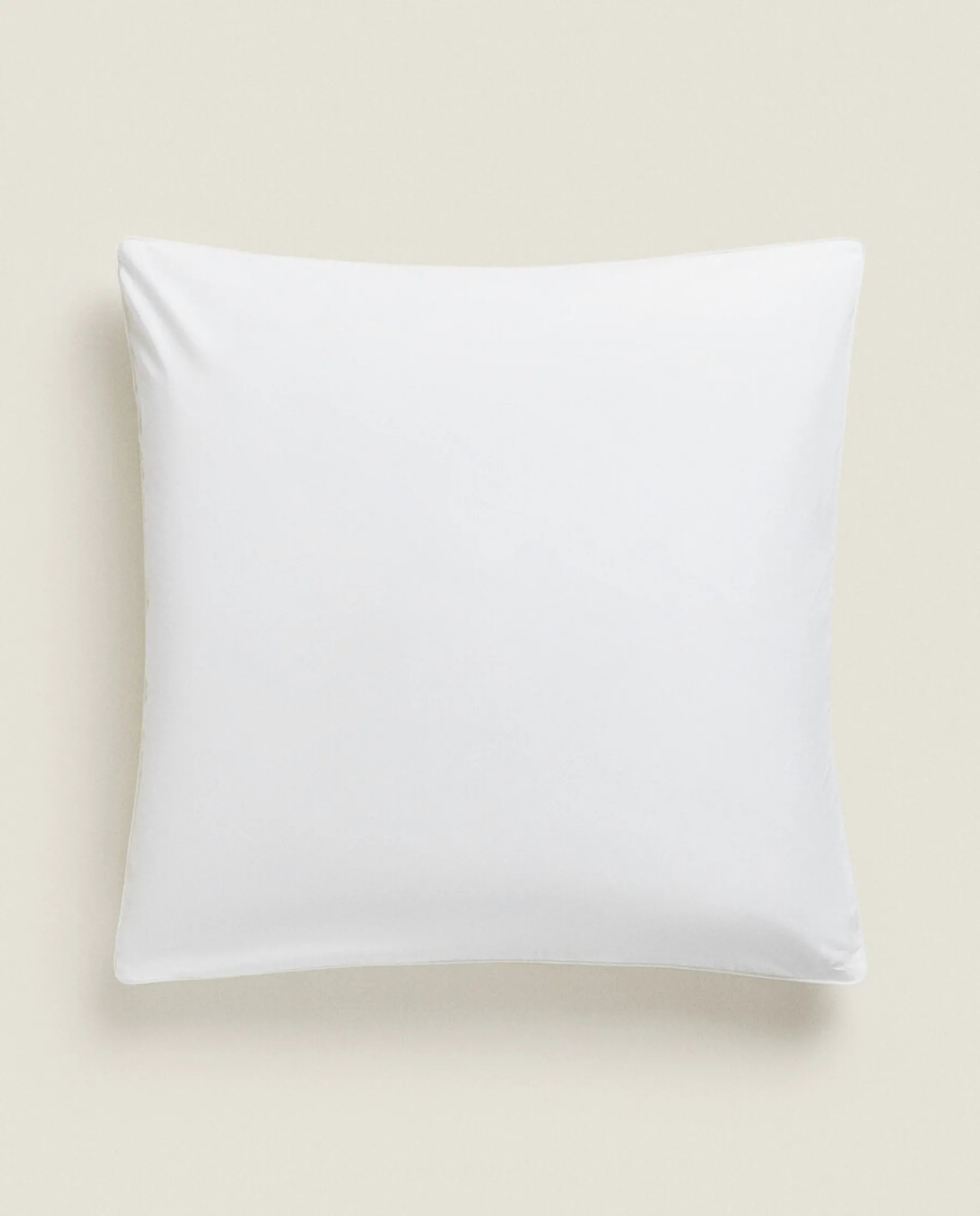 ZARA Home Pillowcase With Colored Piping Detail