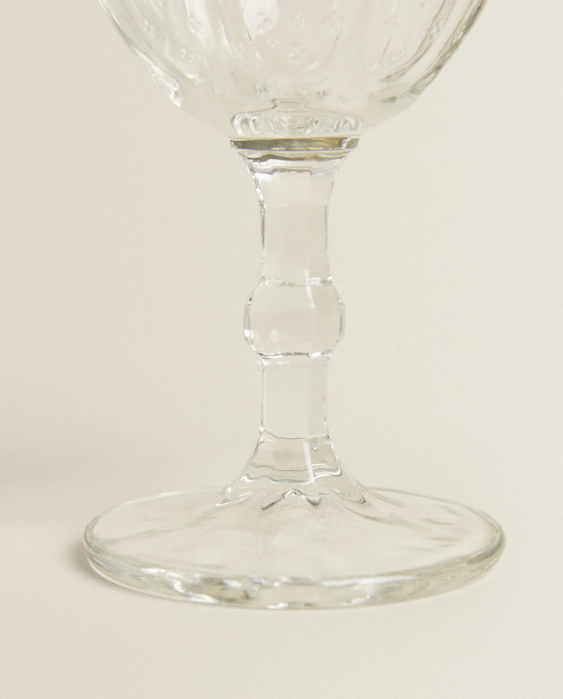 ZARA Home Raised Design Wine Glass