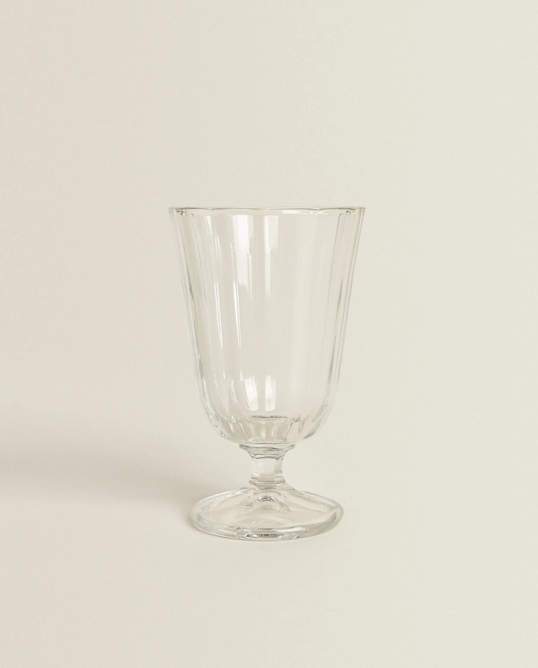 ZARA Home Raised Faceted Wine Glass