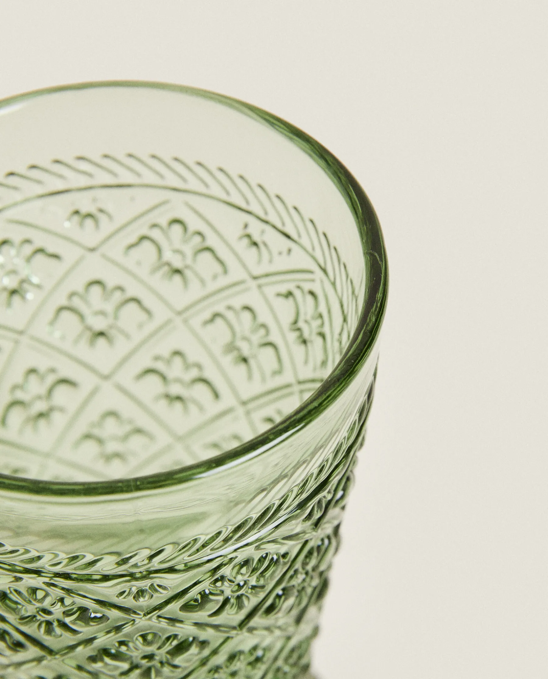 ZARA Home Raised Floral Design Wine Glass