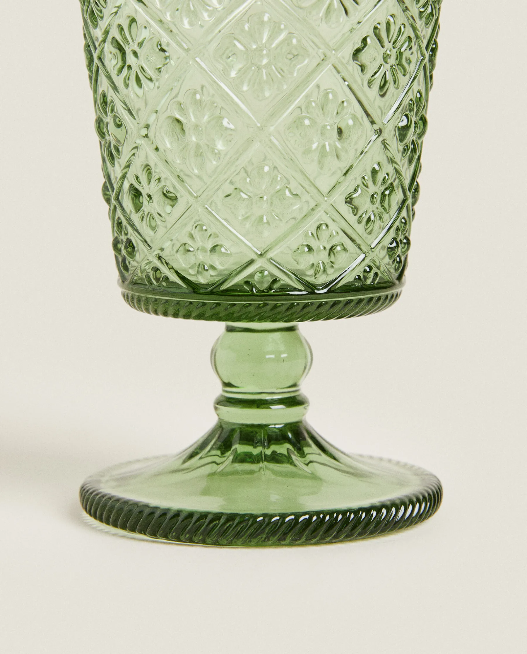 ZARA Home Raised Floral Design Wine Glass