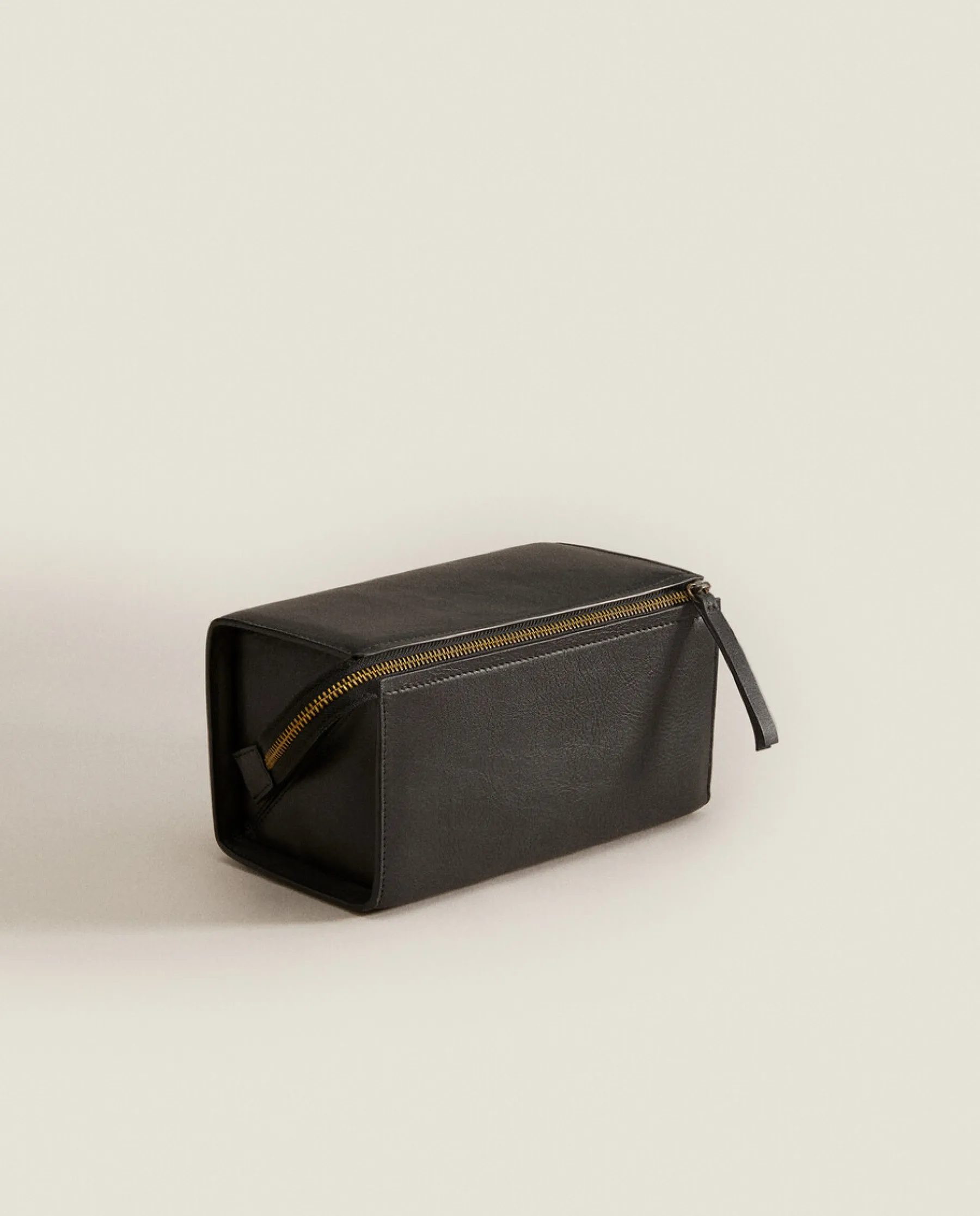 ZARA Home Rigid Leather Cosmetic Bag