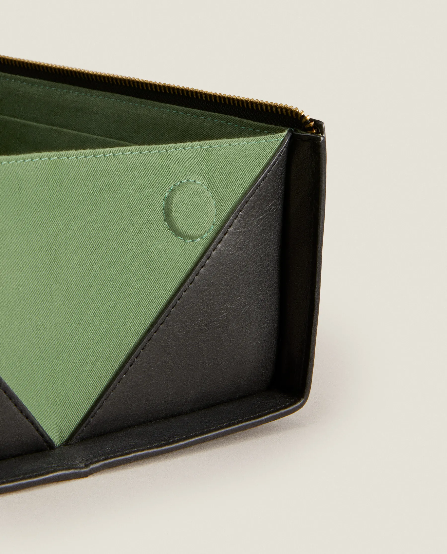 ZARA Home Rigid Leather Cosmetic Bag