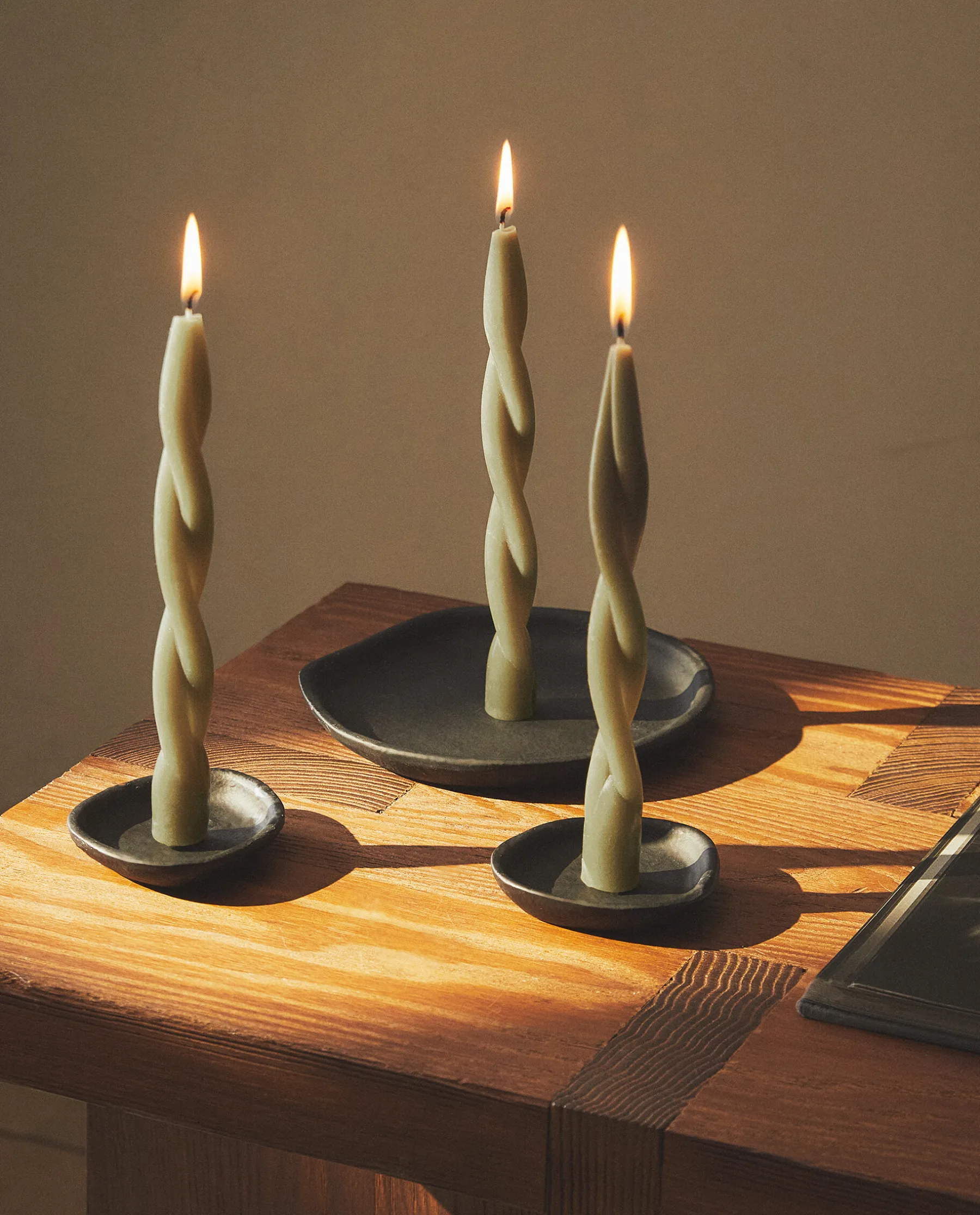 ZARA Home Spiral Candle (Pack Of 3)