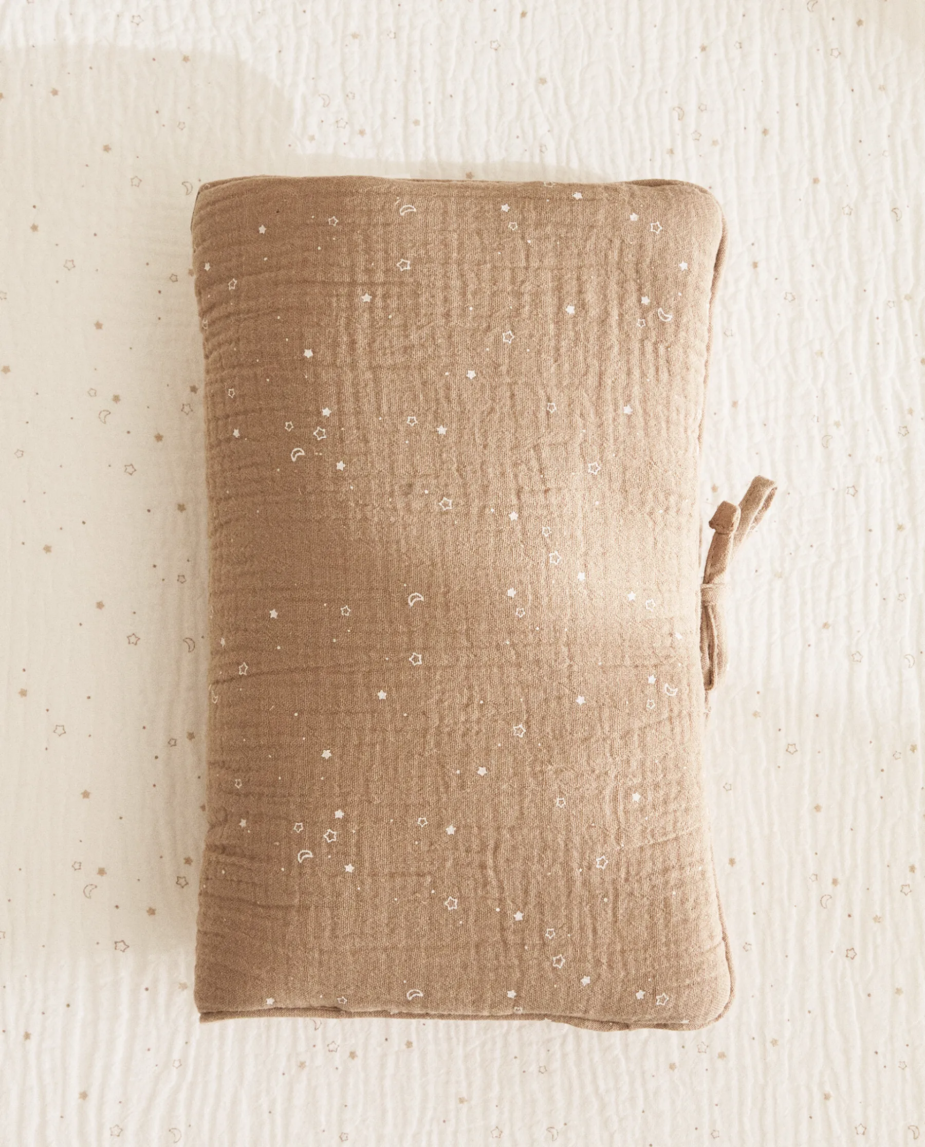 ZARA Home Star Print Muslin Baby Wipe Holder