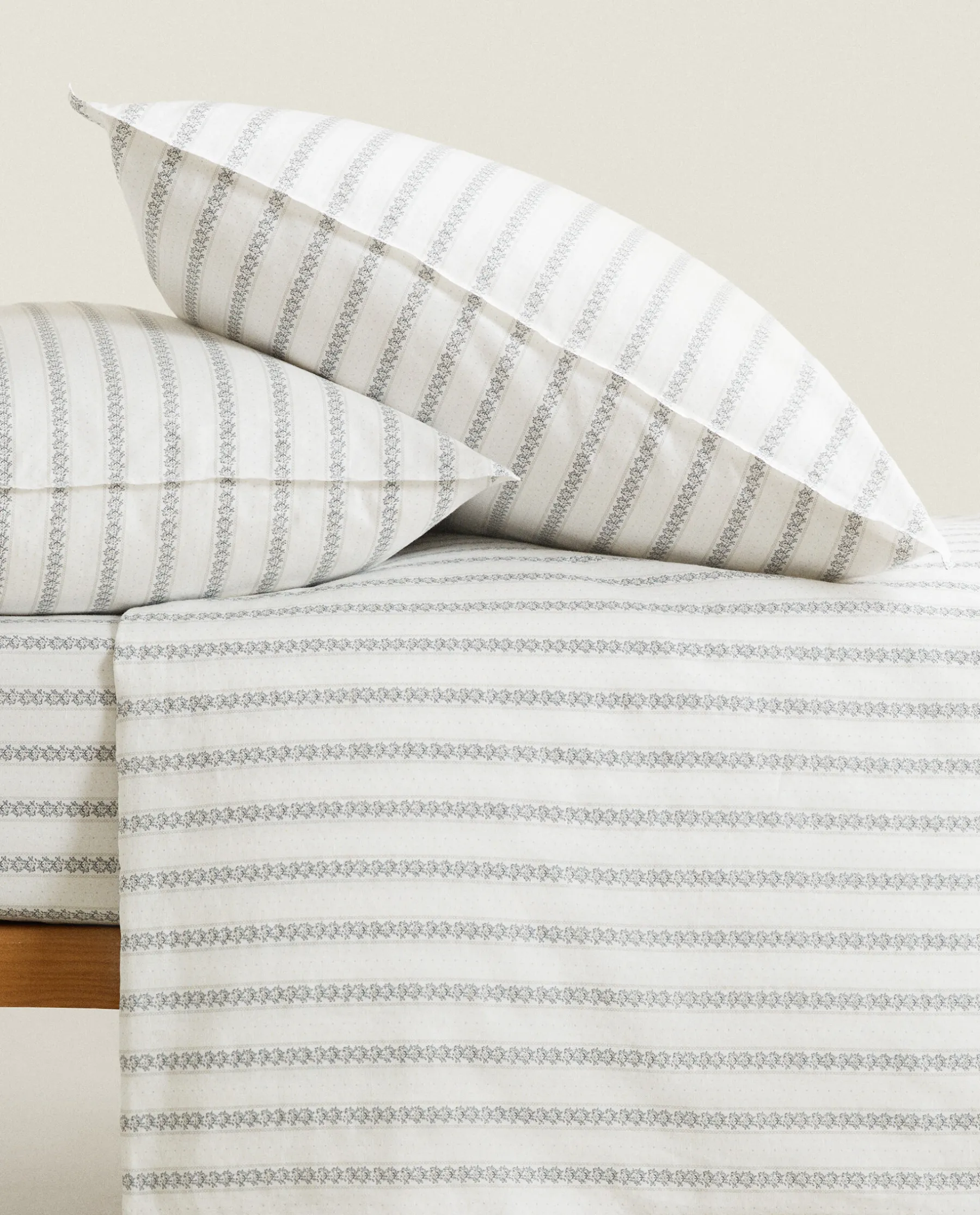 ZARA Home Striped Linen Duvet Cover