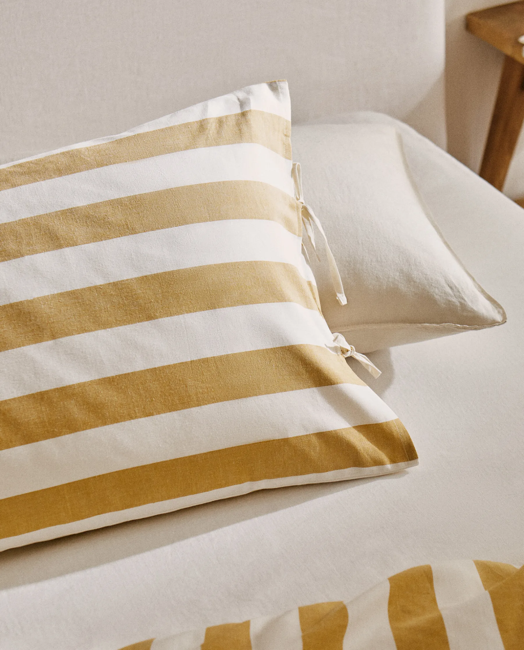 ZARA Home Striped Pillowcase