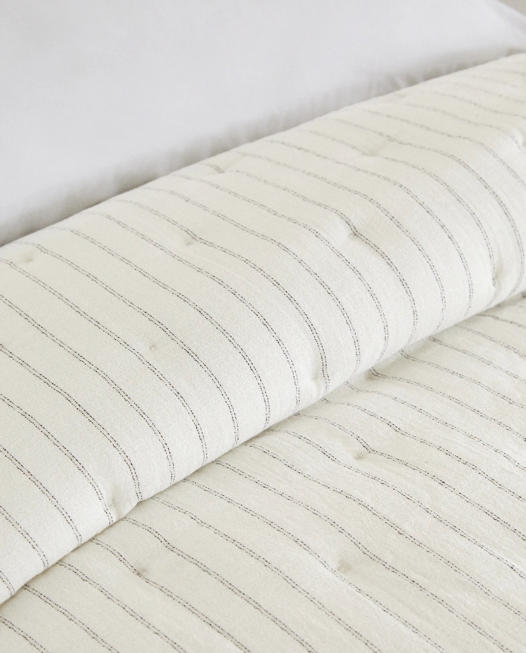 ZARA Home Striped Quilt