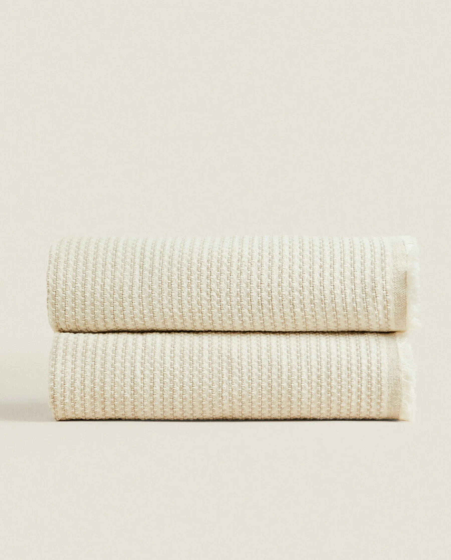 ZARA Home Textured Blanket