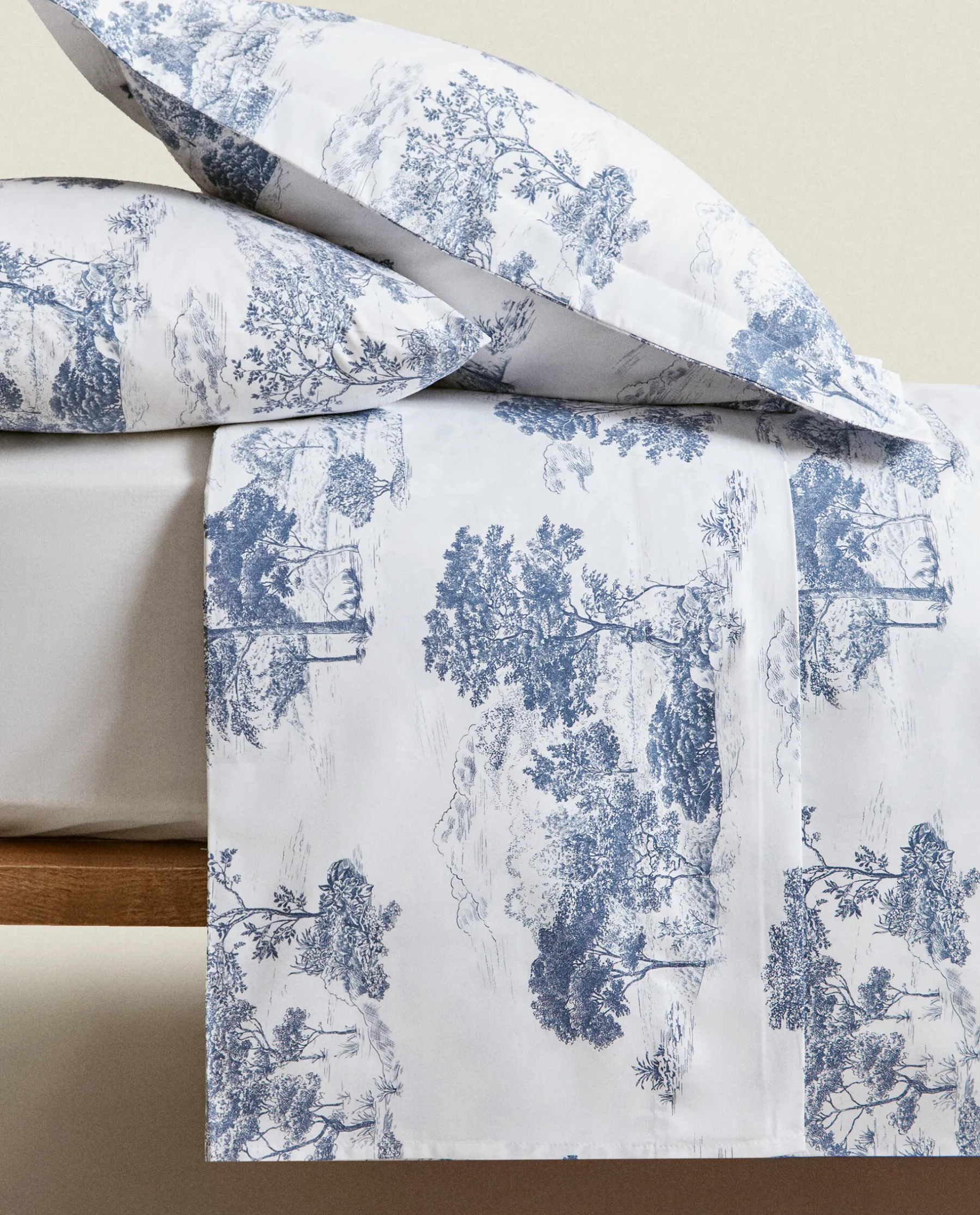 ZARA Home Toile De Jouy Duvet Cover