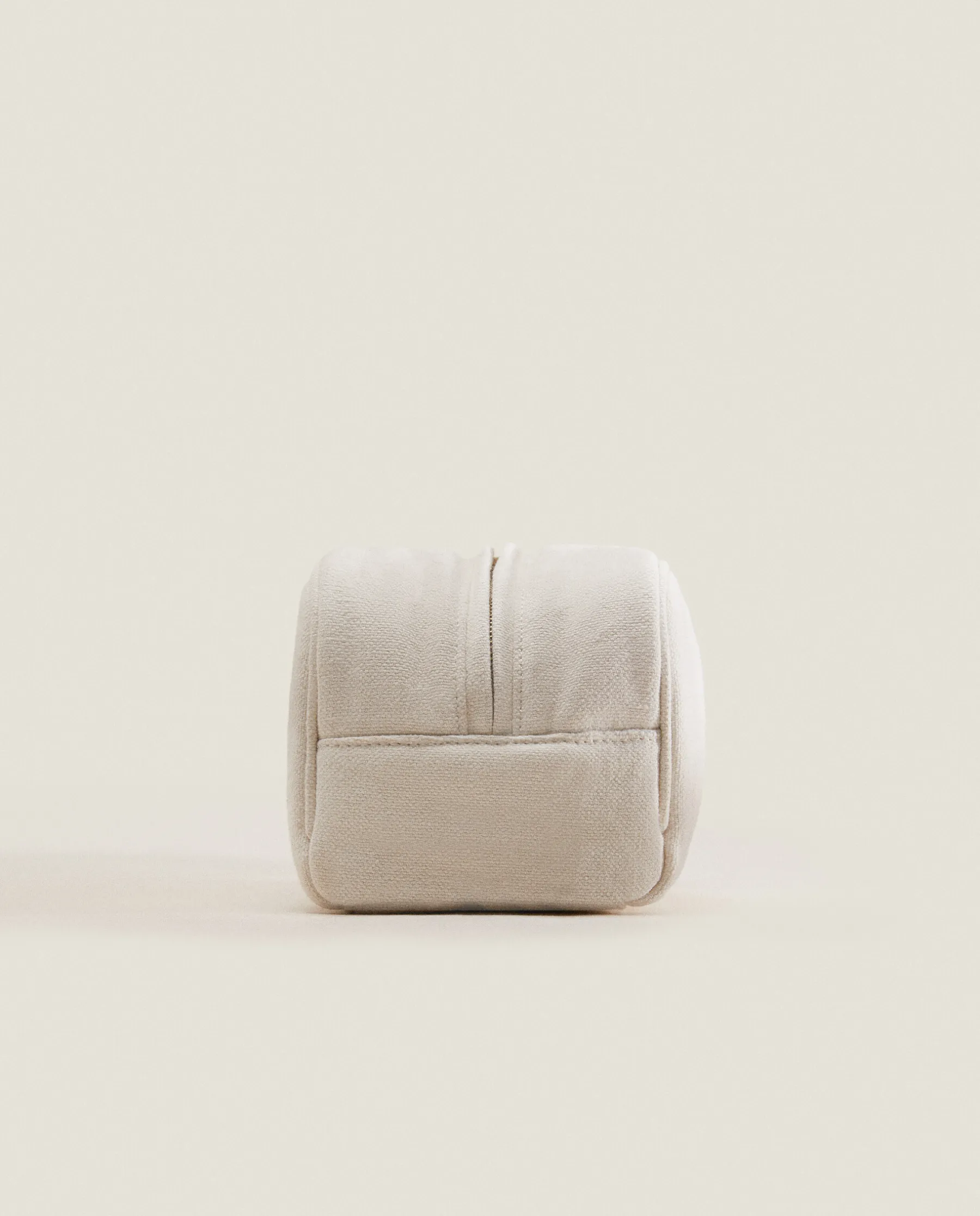 ZARA Home Toiletry Bag With Leather Detail